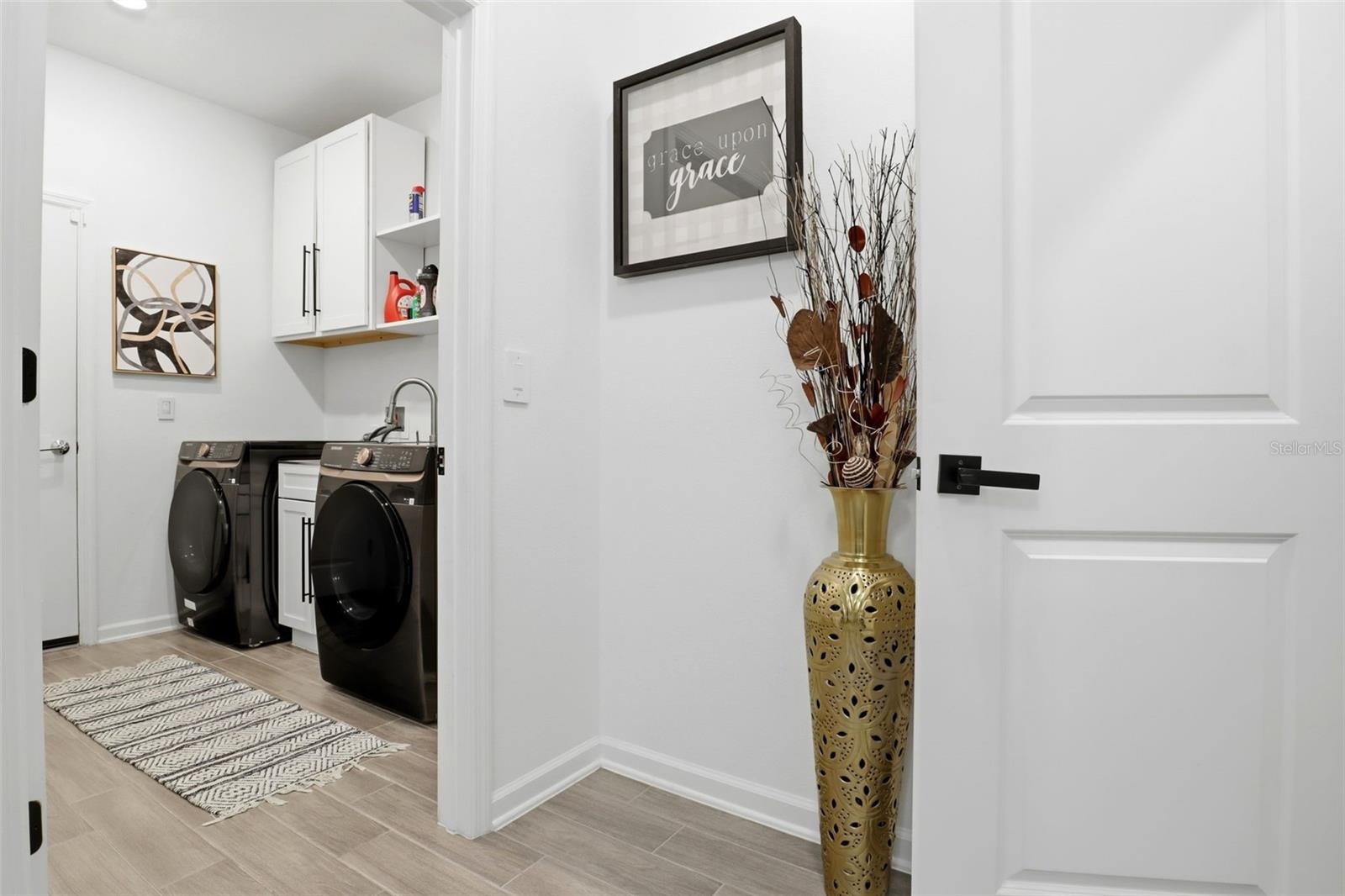 Image 49 of 68 For 6286 Lakepine Street