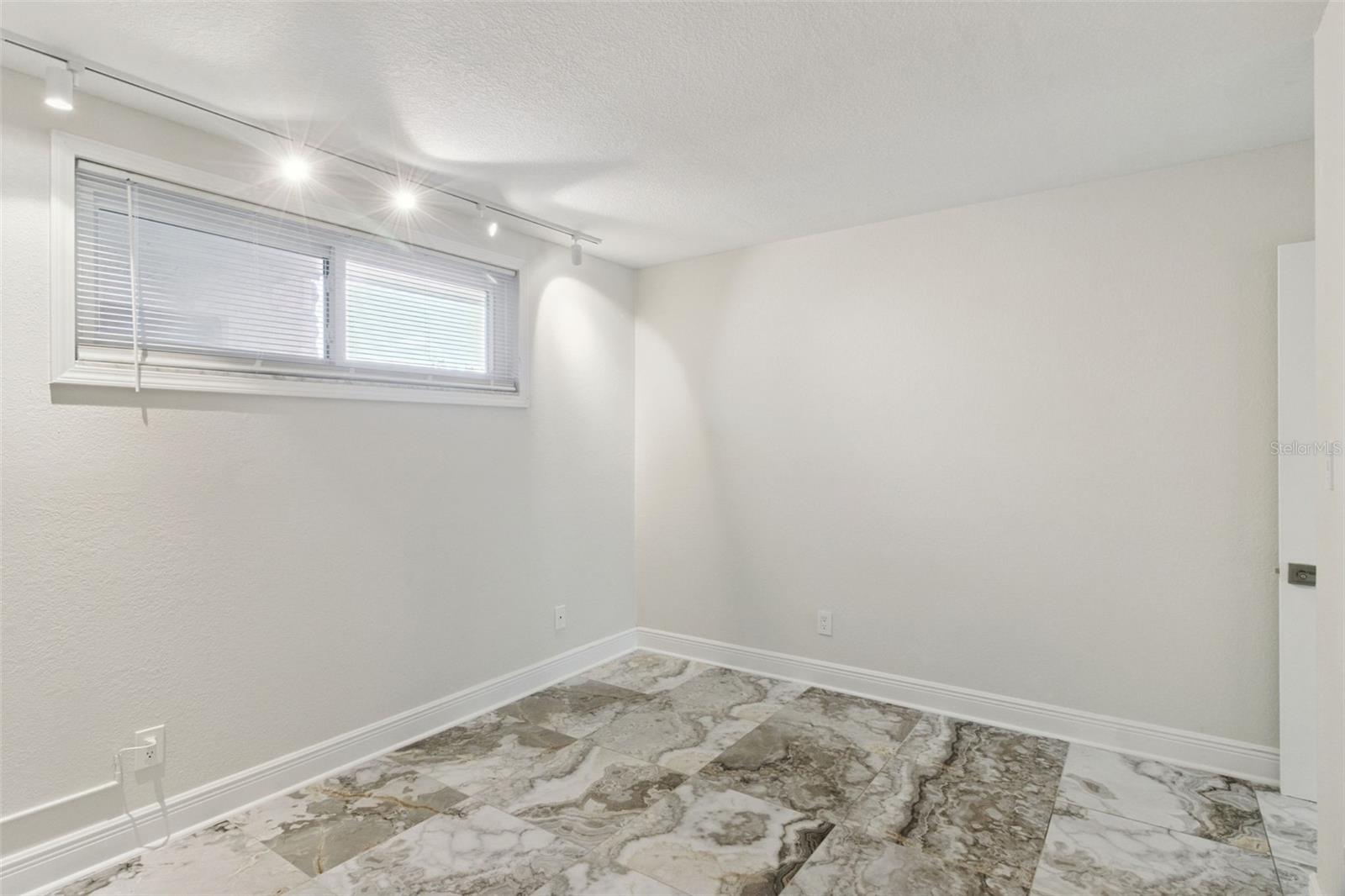 Image 13 of 22 For 5820 Church Avenue 340