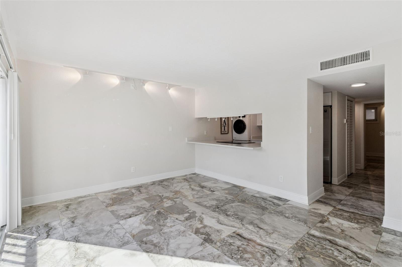 Image 9 of 22 For 5820 Church Avenue 340