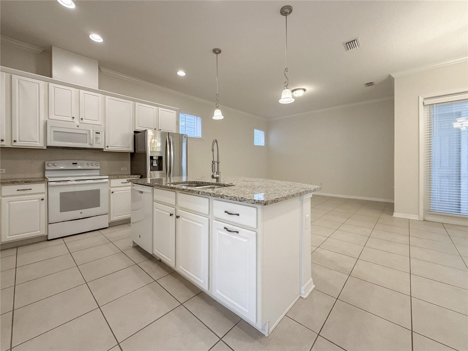 Image 11 of 40 For 1453 Resolute Street