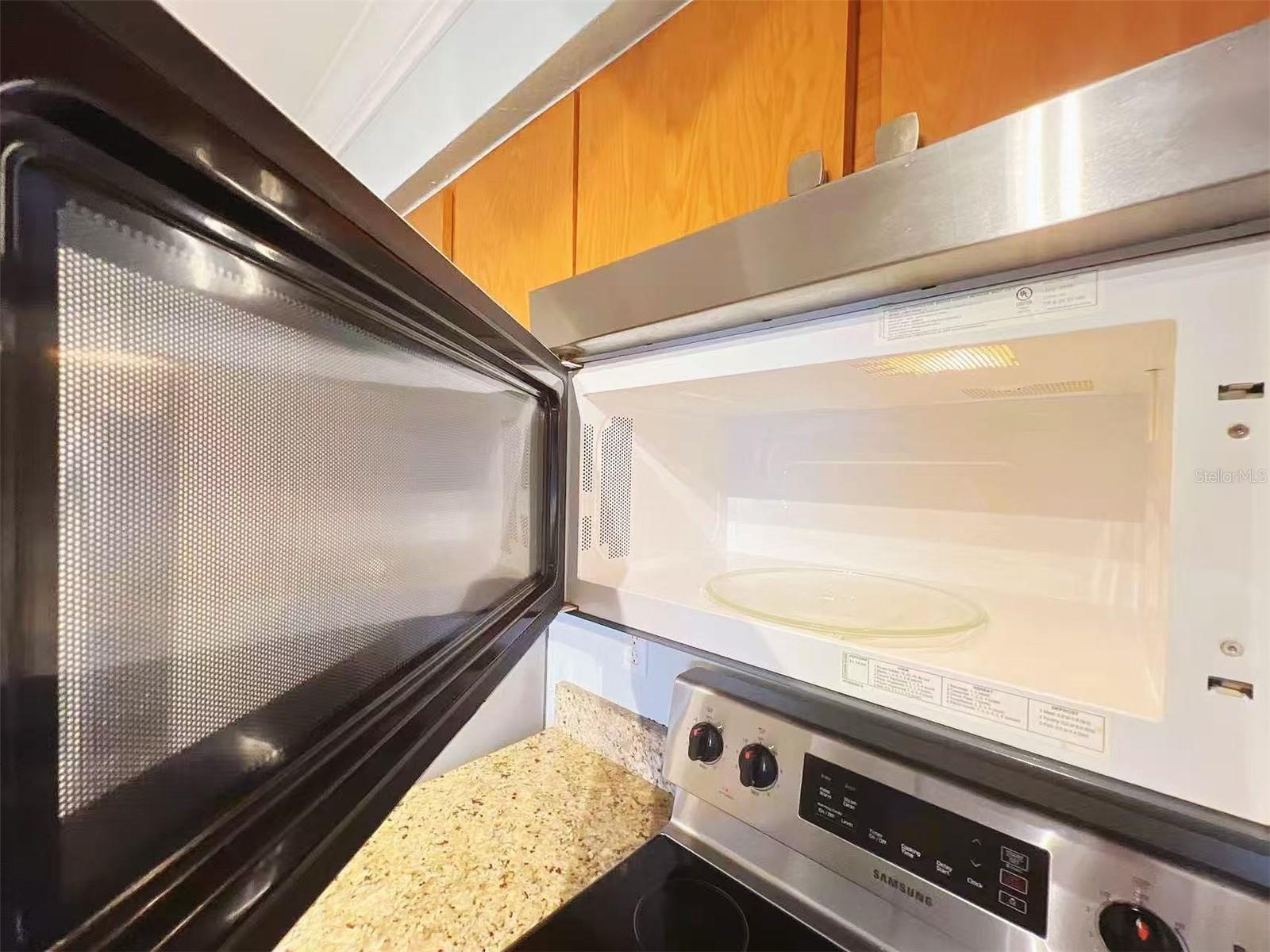 Image 8 of 17 For 3008 Parkway Boulevard 306