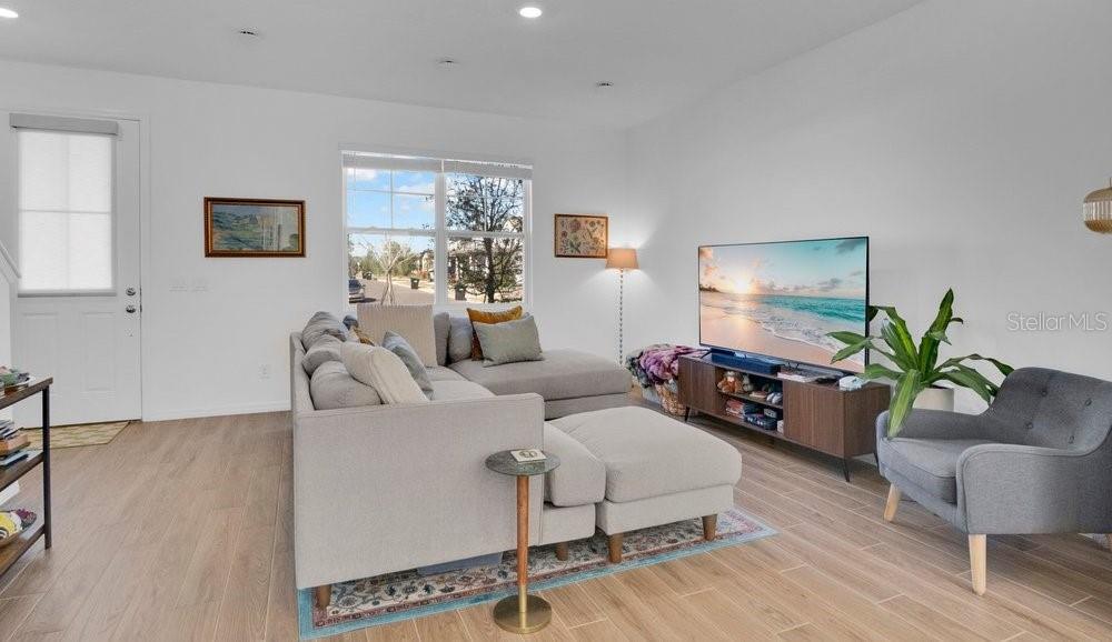 Image 7 of 36 For 17723 Japonica Bloom Drive