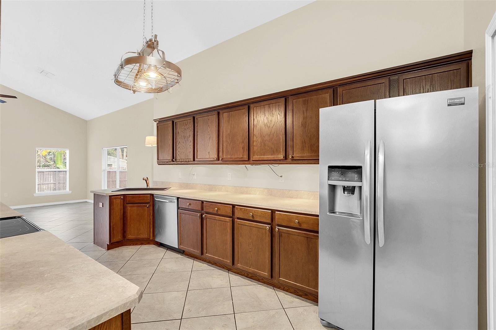 Image 14 of 32 For 1422 Saffron Trail