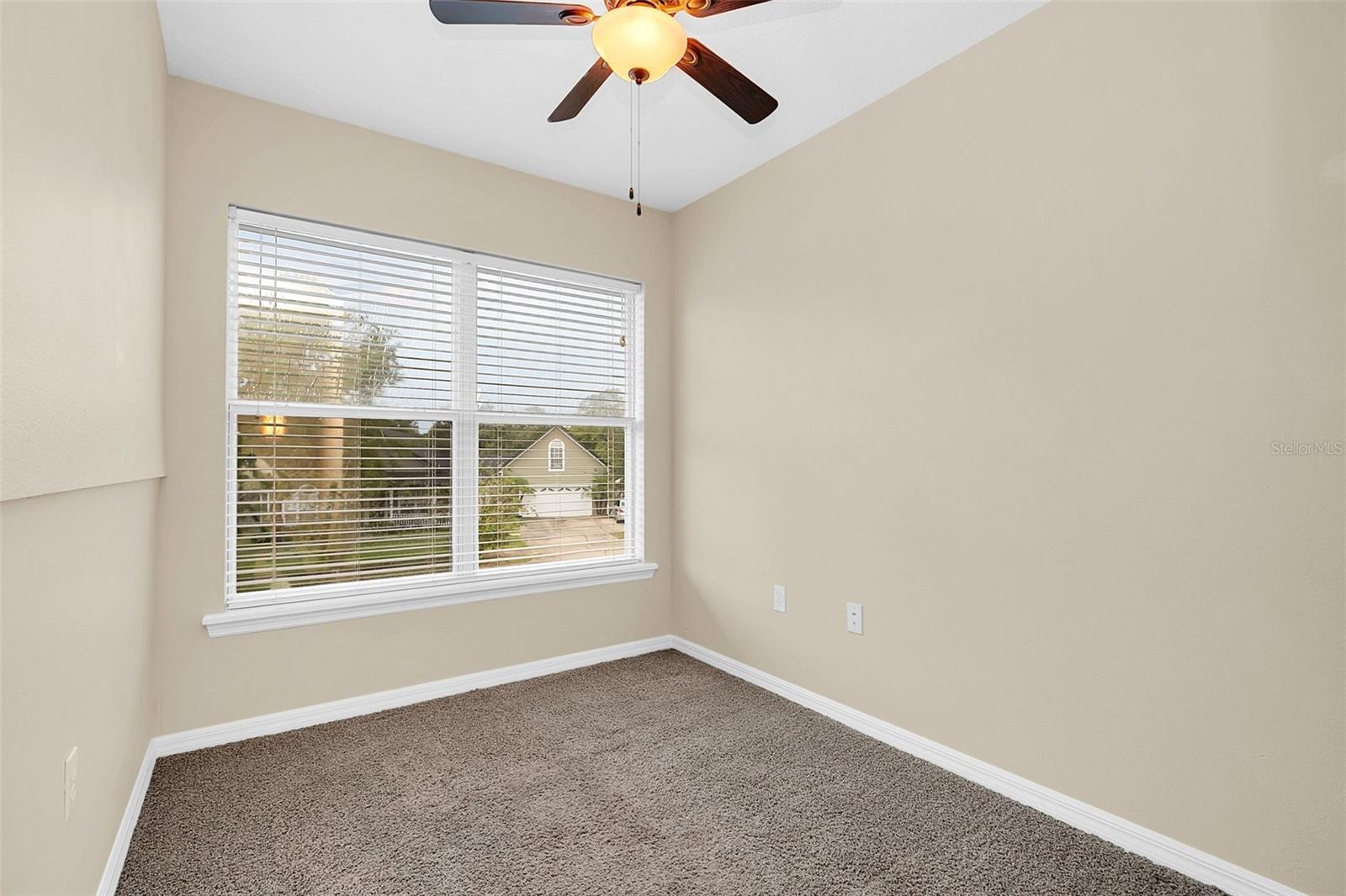 Image 20 of 32 For 1422 Saffron Trail