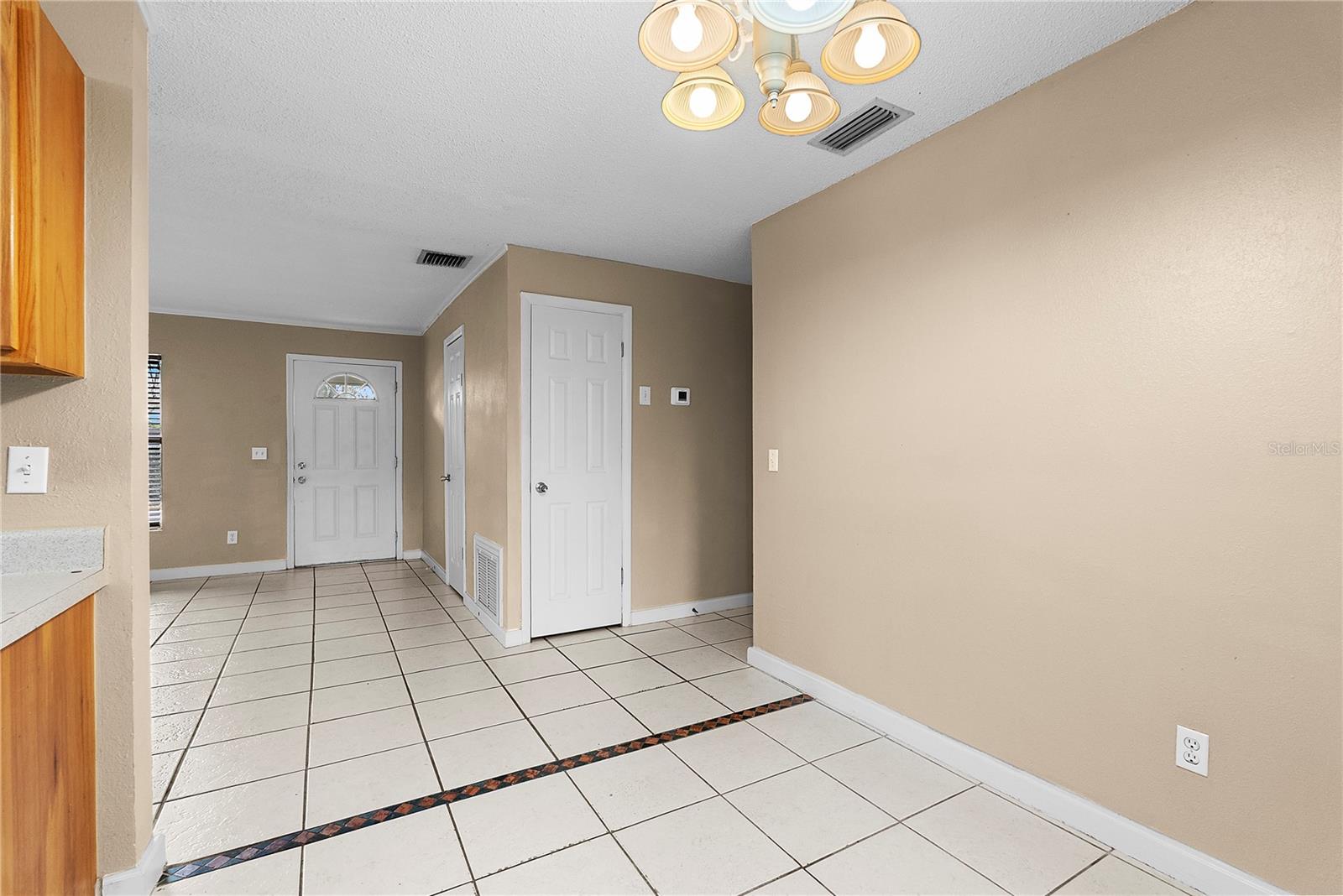 Image 12 of 26 For 102 Camphorwood Court