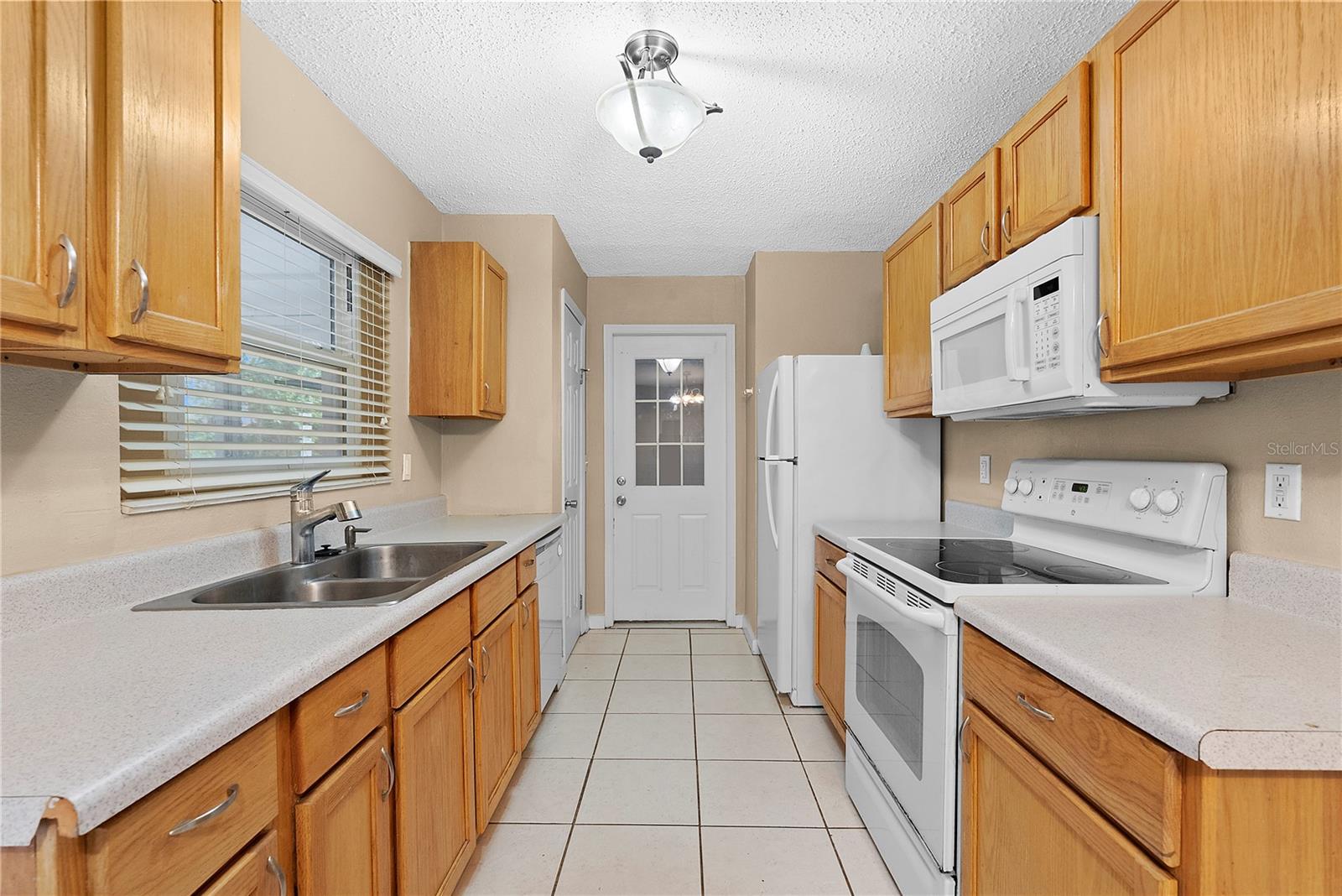 Image 13 of 26 For 102 Camphorwood Court