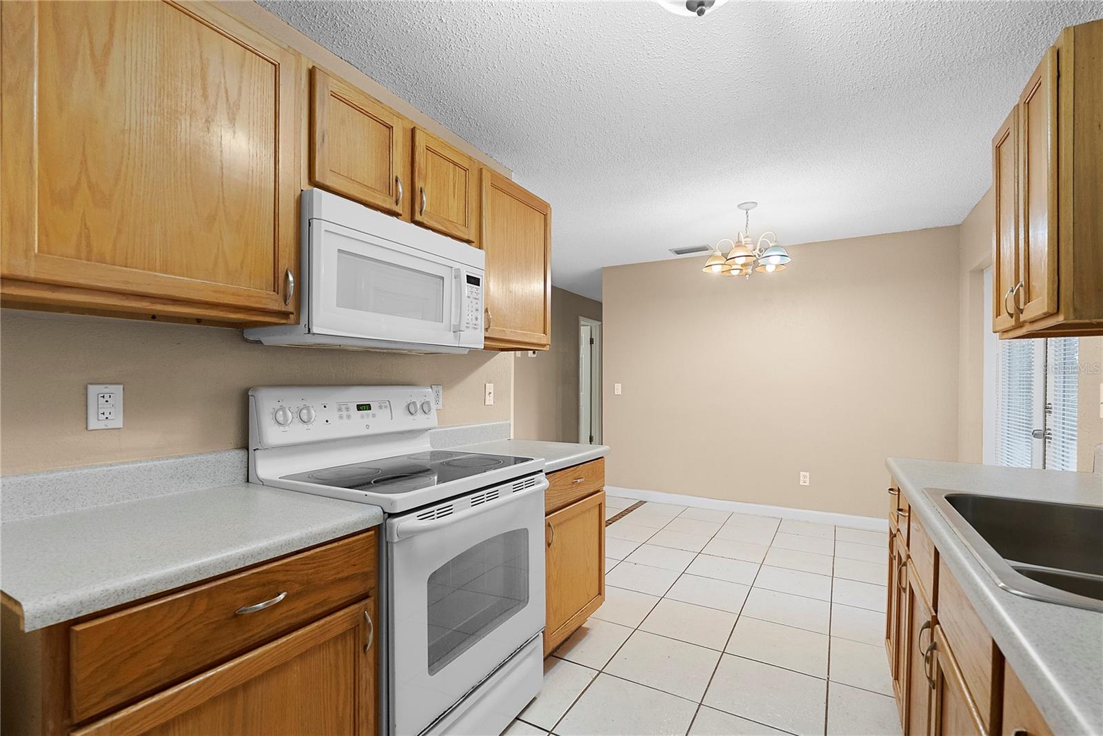 Image 15 of 26 For 102 Camphorwood Court