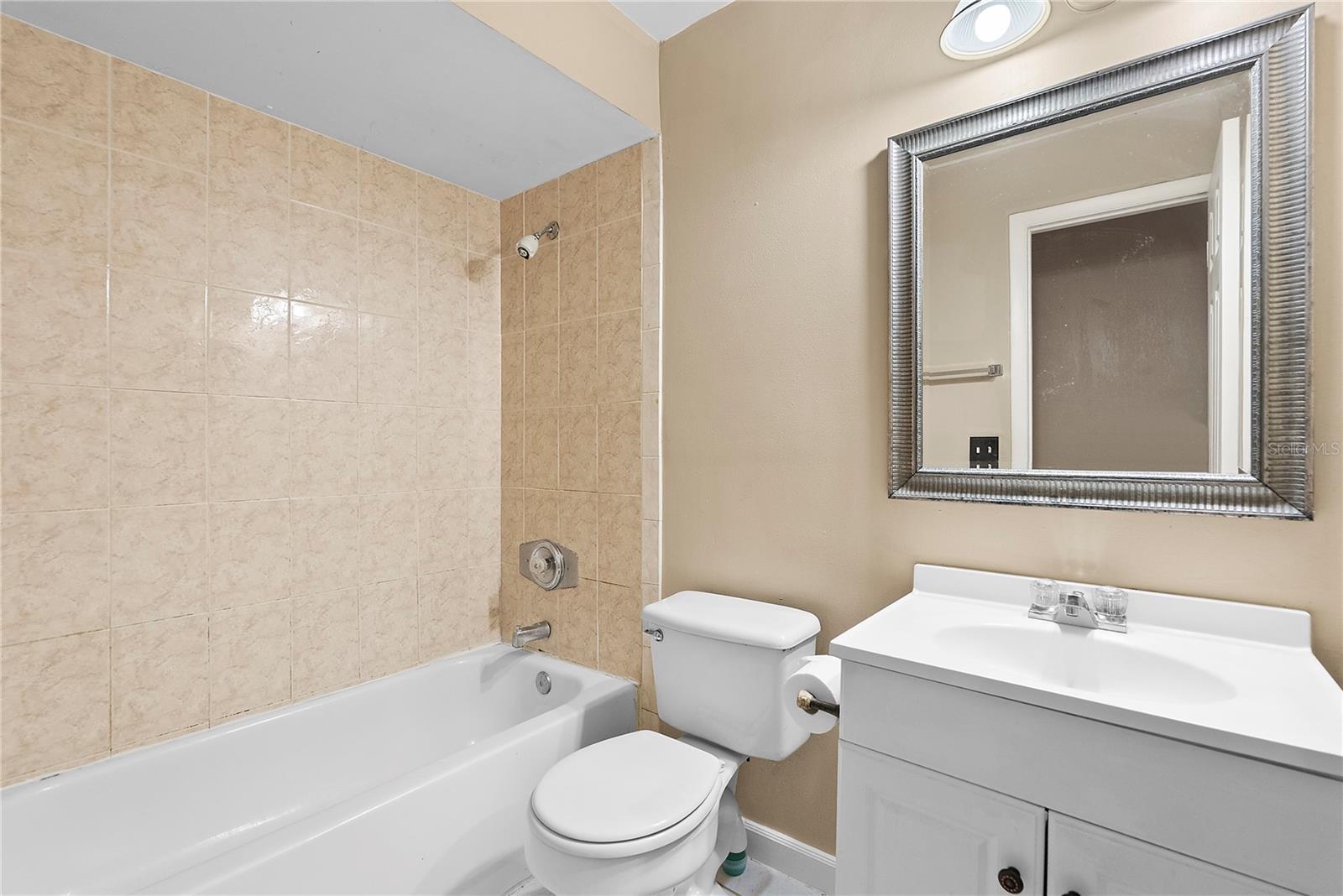 Image 16 of 26 For 102 Camphorwood Court