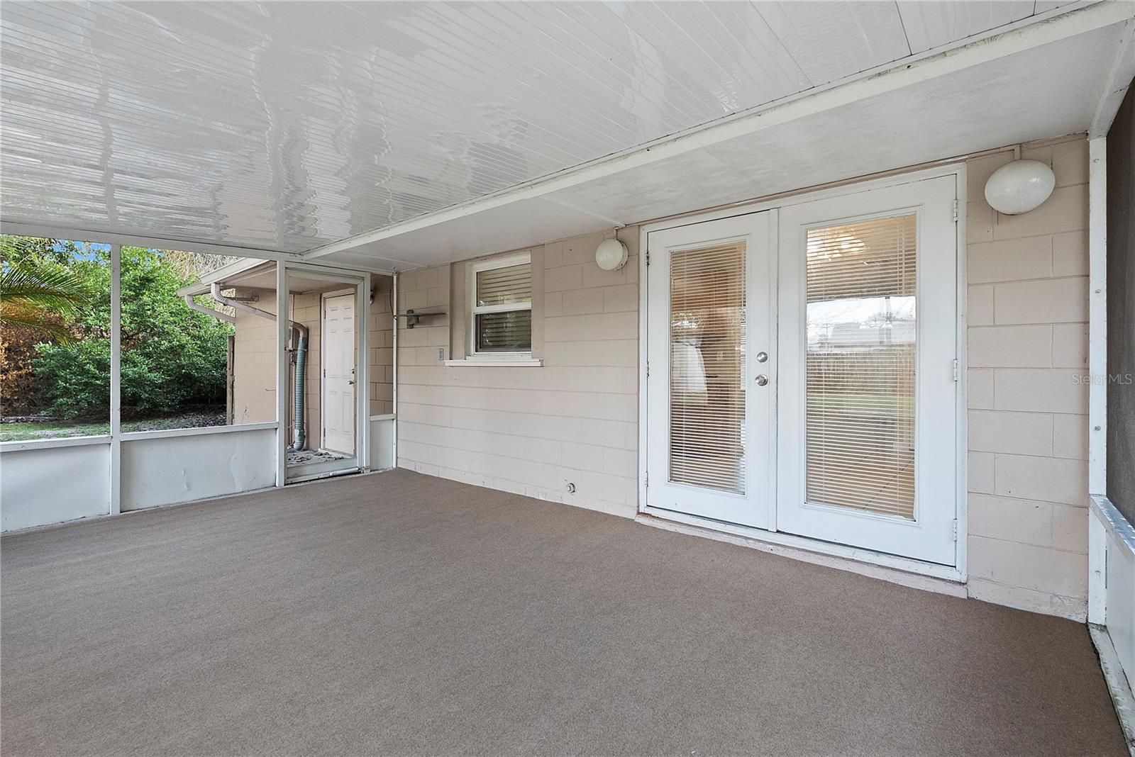 Image 25 of 26 For 102 Camphorwood Court