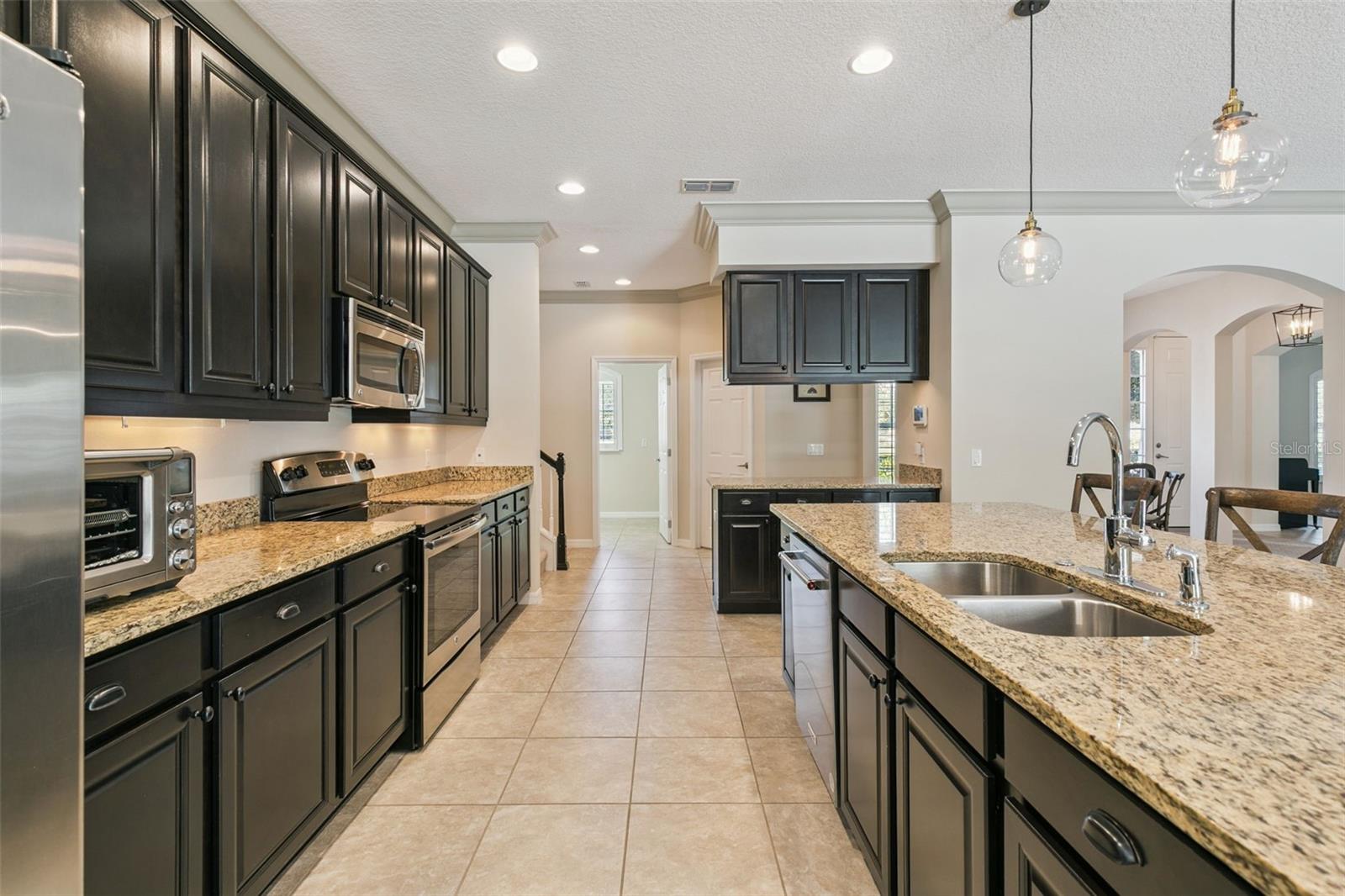 Image 16 of 43 For 3405 Burberry Place