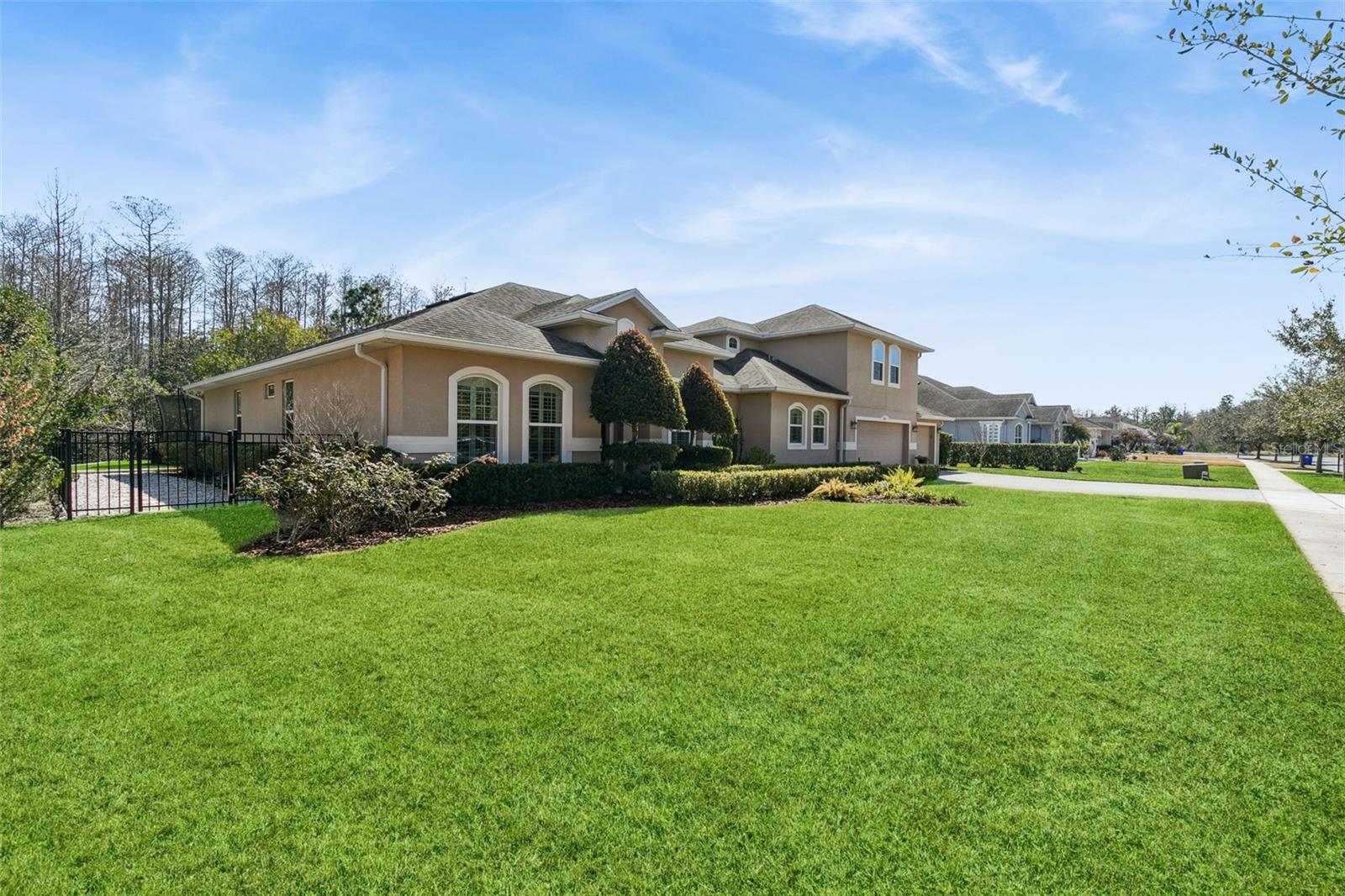 Image 2 of 43 For 3405 Burberry Place