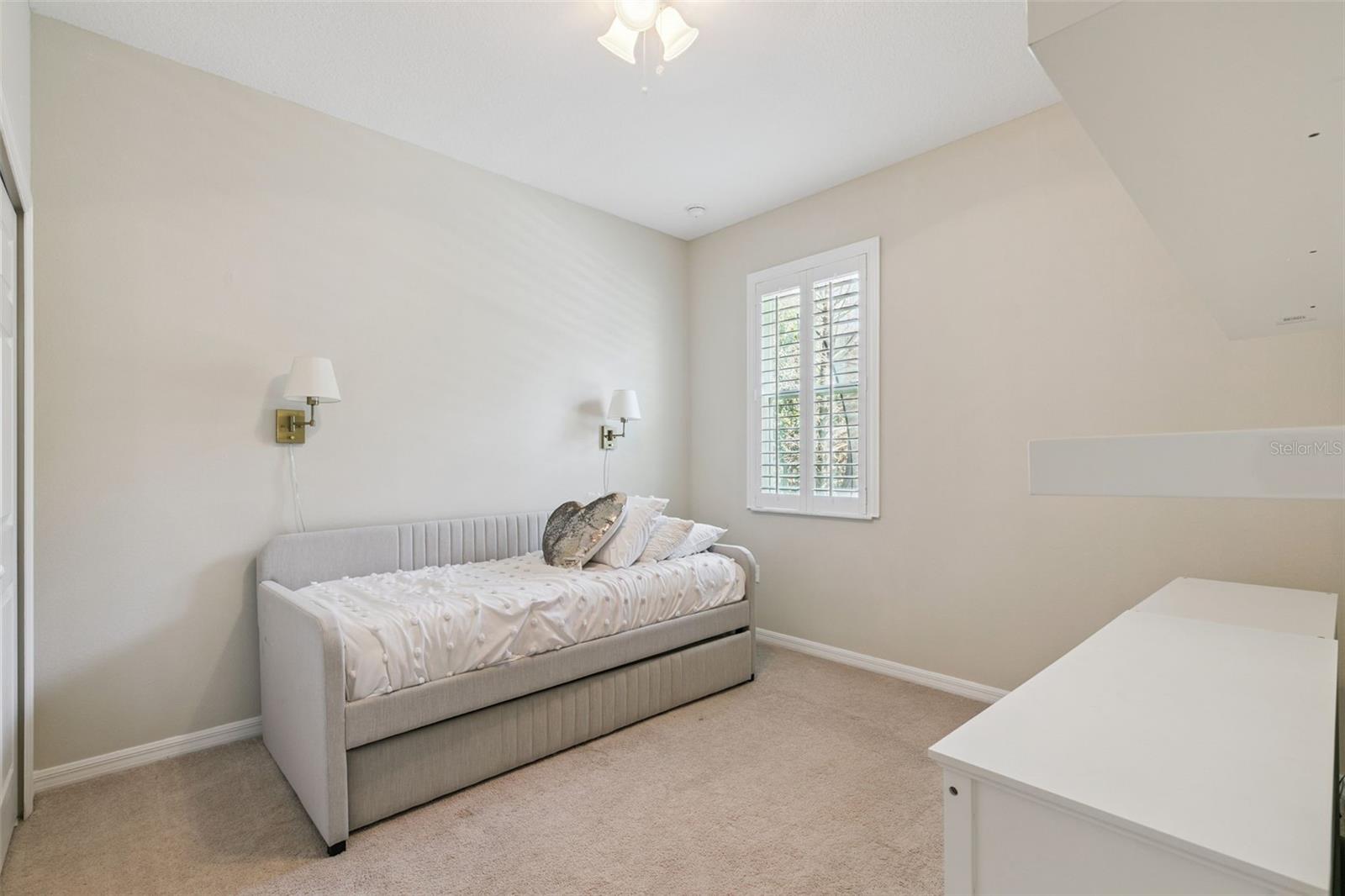 Image 27 of 43 For 3405 Burberry Place