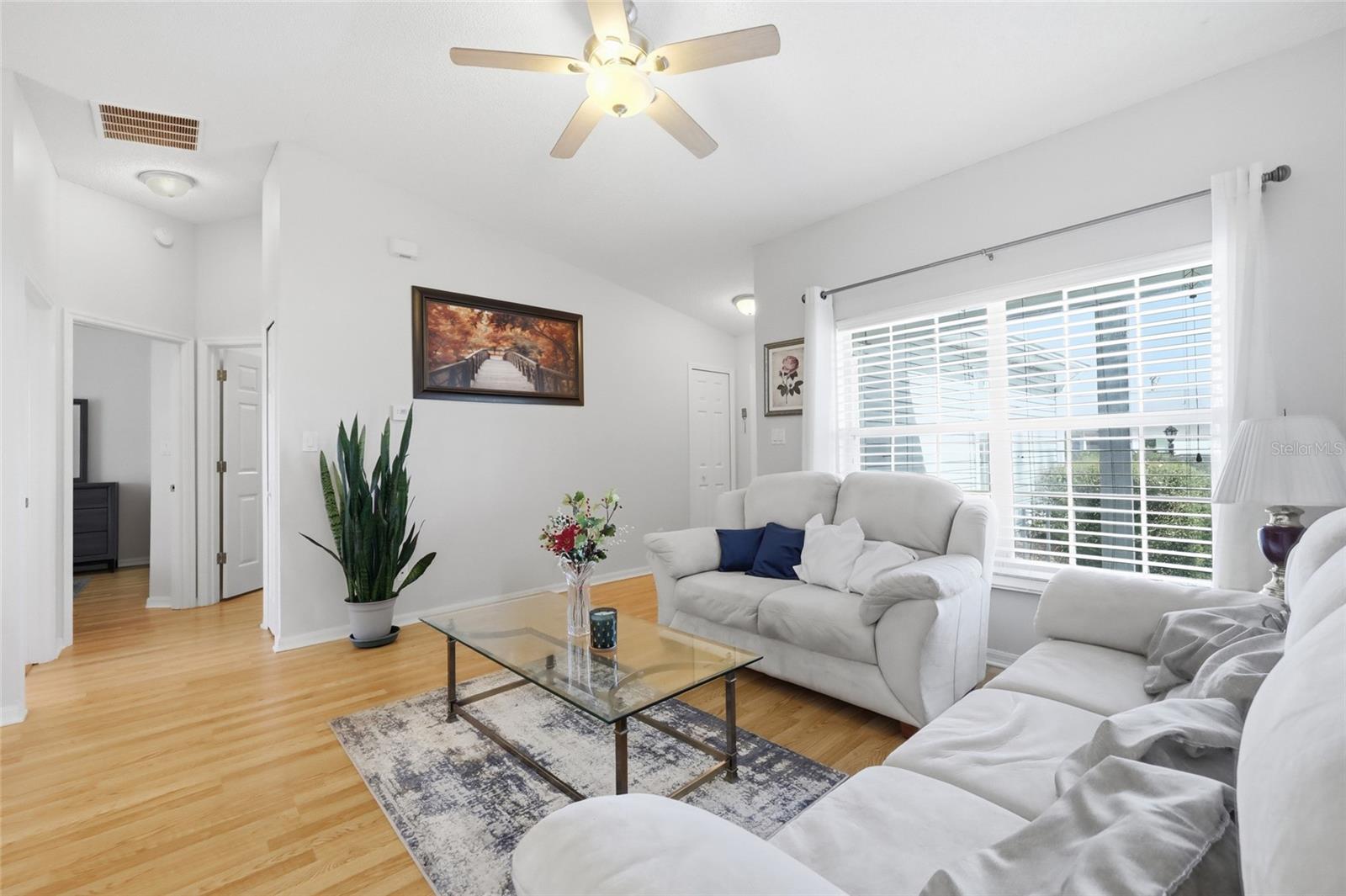 Image 10 of 38 For 5062 El Destino Drive