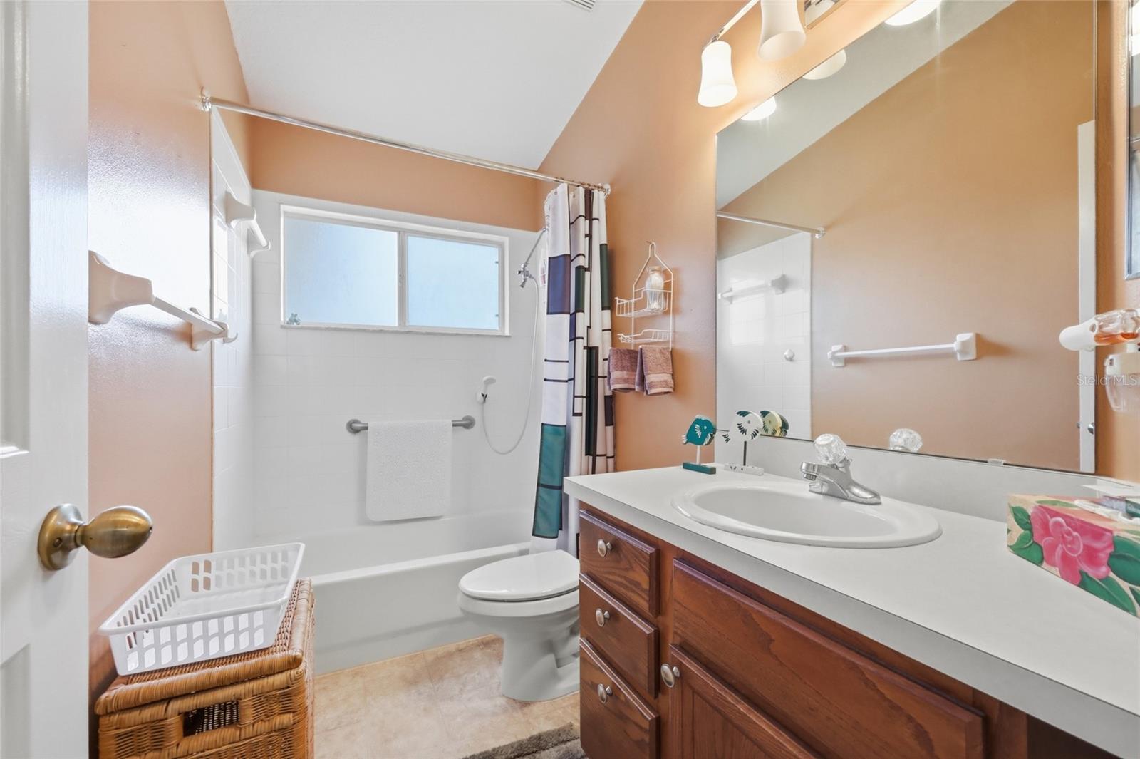 Image 22 of 38 For 5062 El Destino Drive