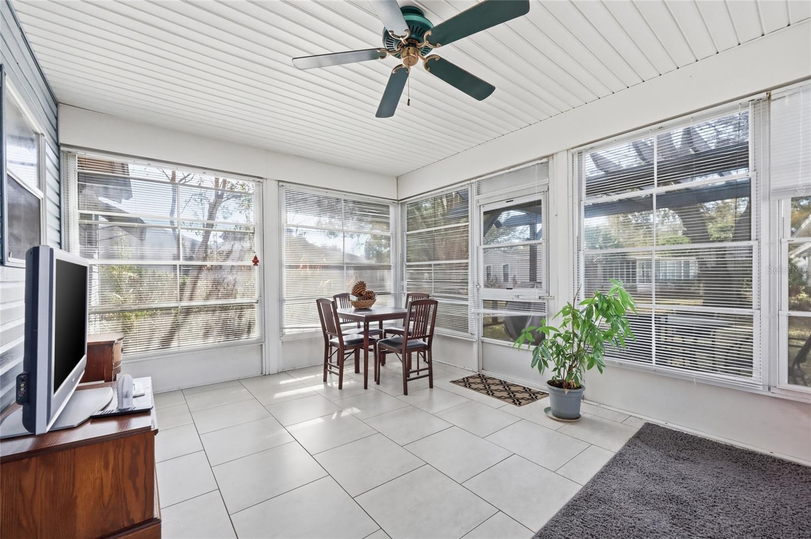 Image 24 of 38 For 5062 El Destino Drive