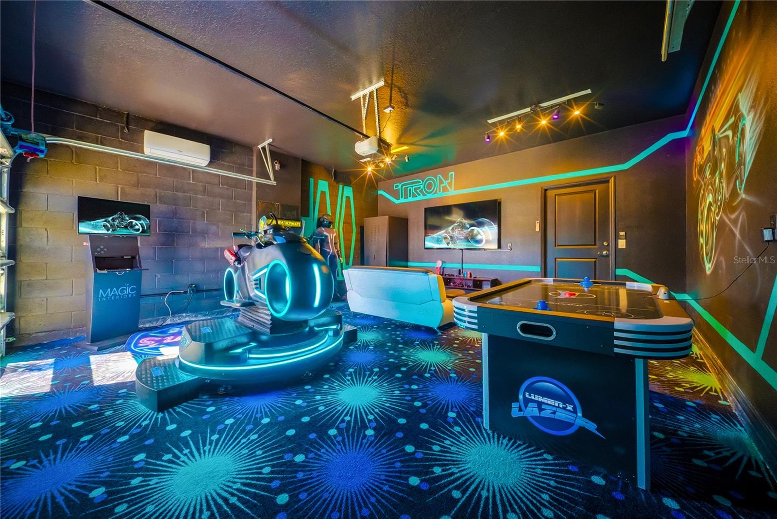 Image 33 of 93 For 16016 Sandy Cliffs Drive