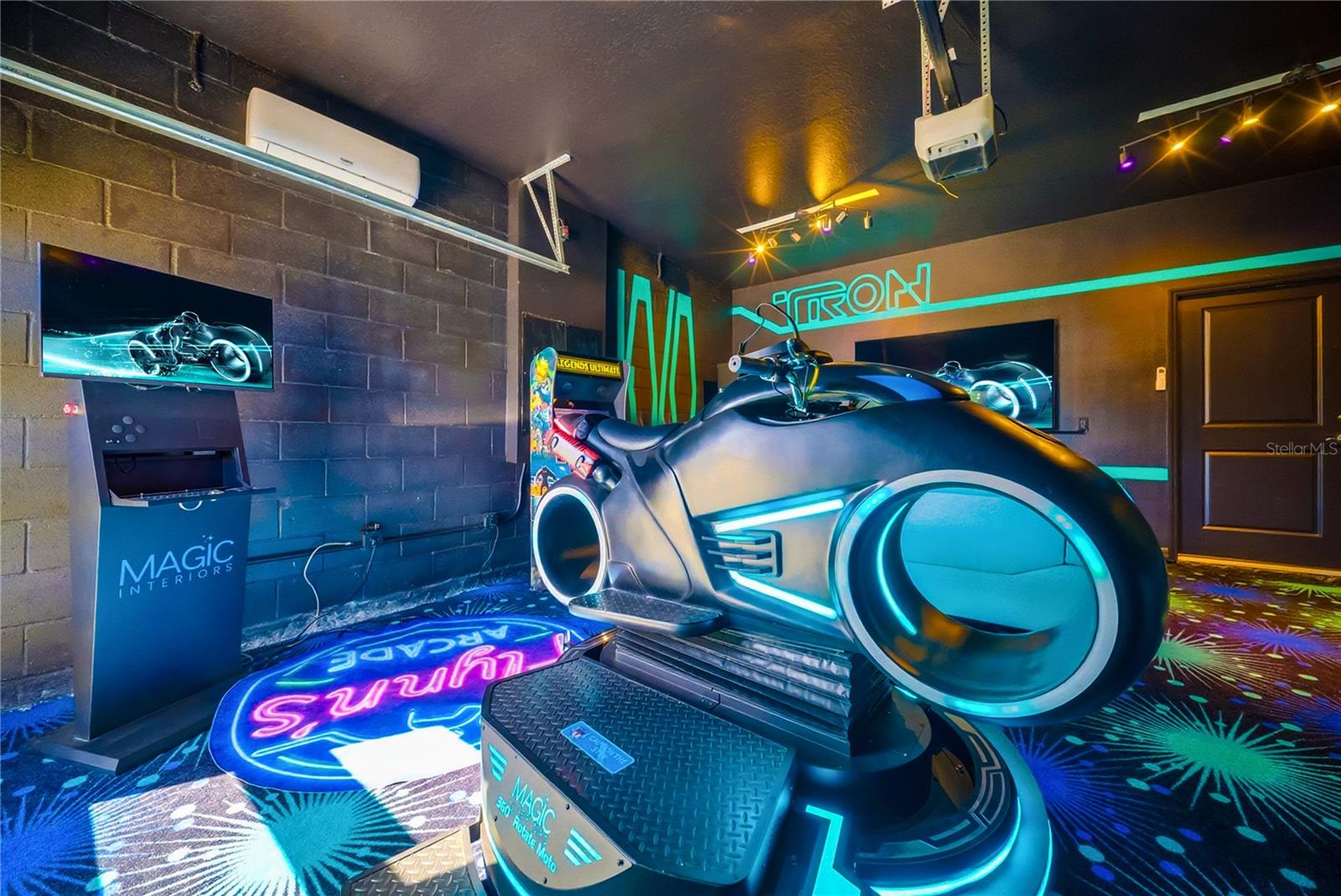 Image 37 of 93 For 16016 Sandy Cliffs Drive