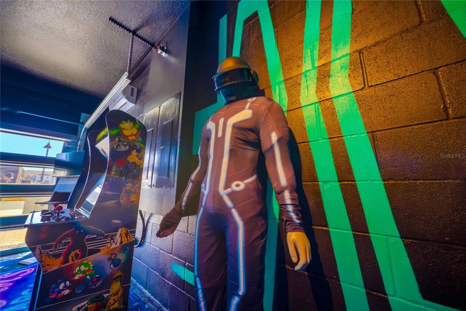 Image 39 of 93 For 16016 Sandy Cliffs Drive