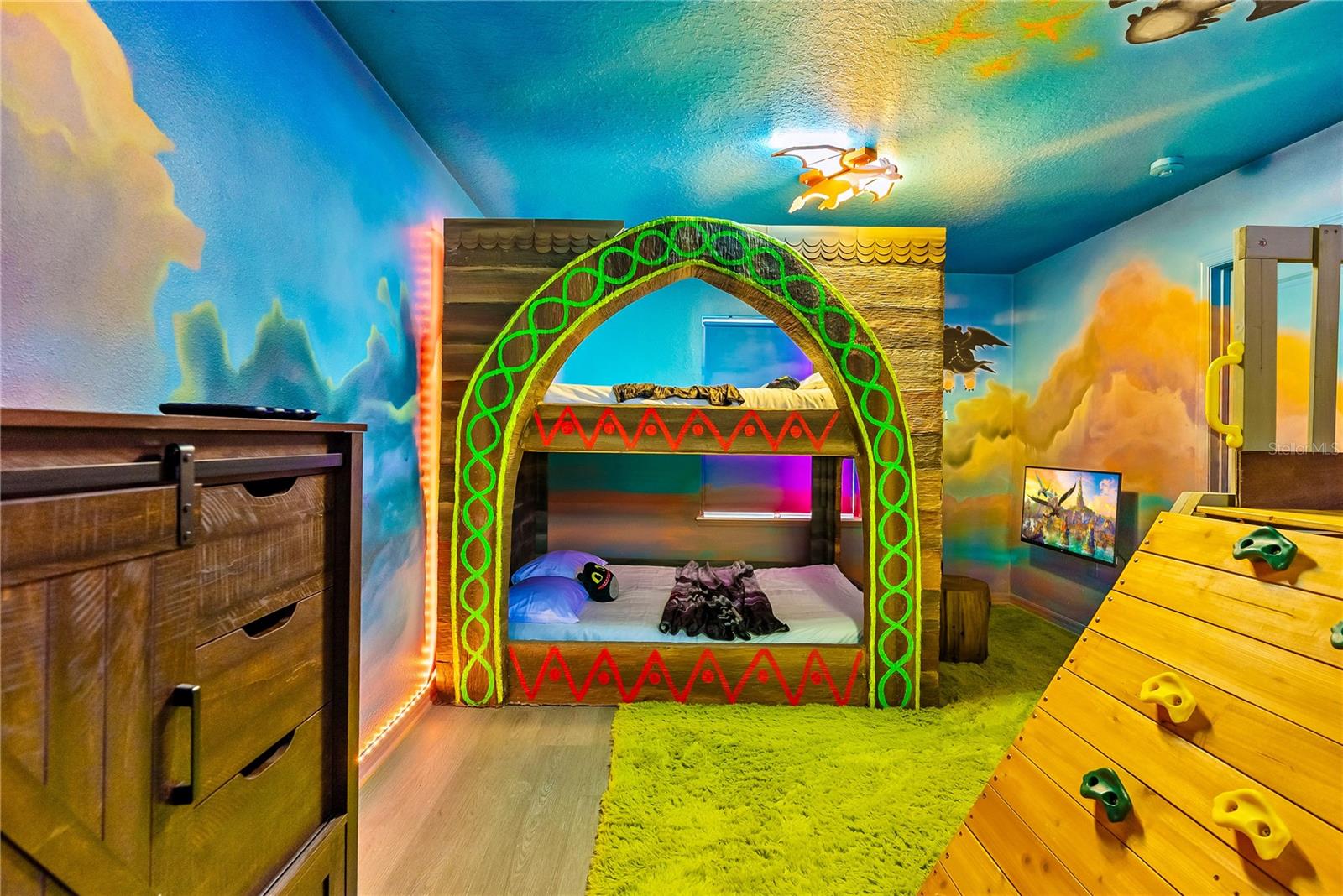 Image 50 of 93 For 16016 Sandy Cliffs Drive