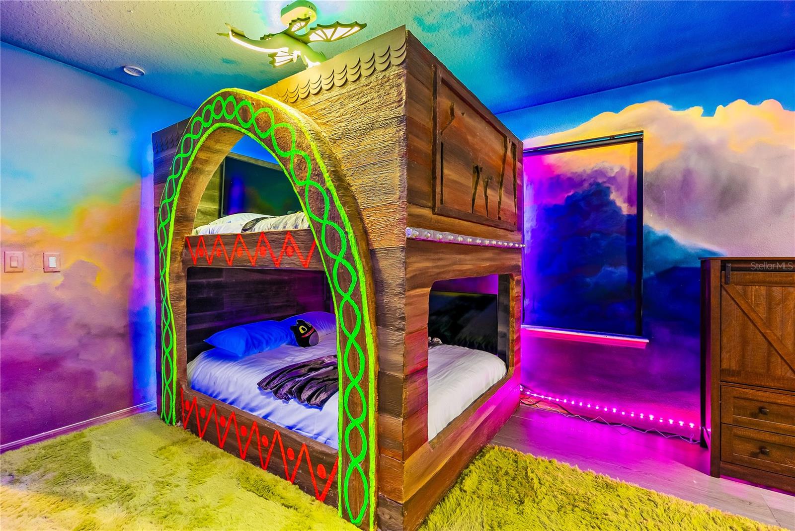 Image 51 of 93 For 16016 Sandy Cliffs Drive