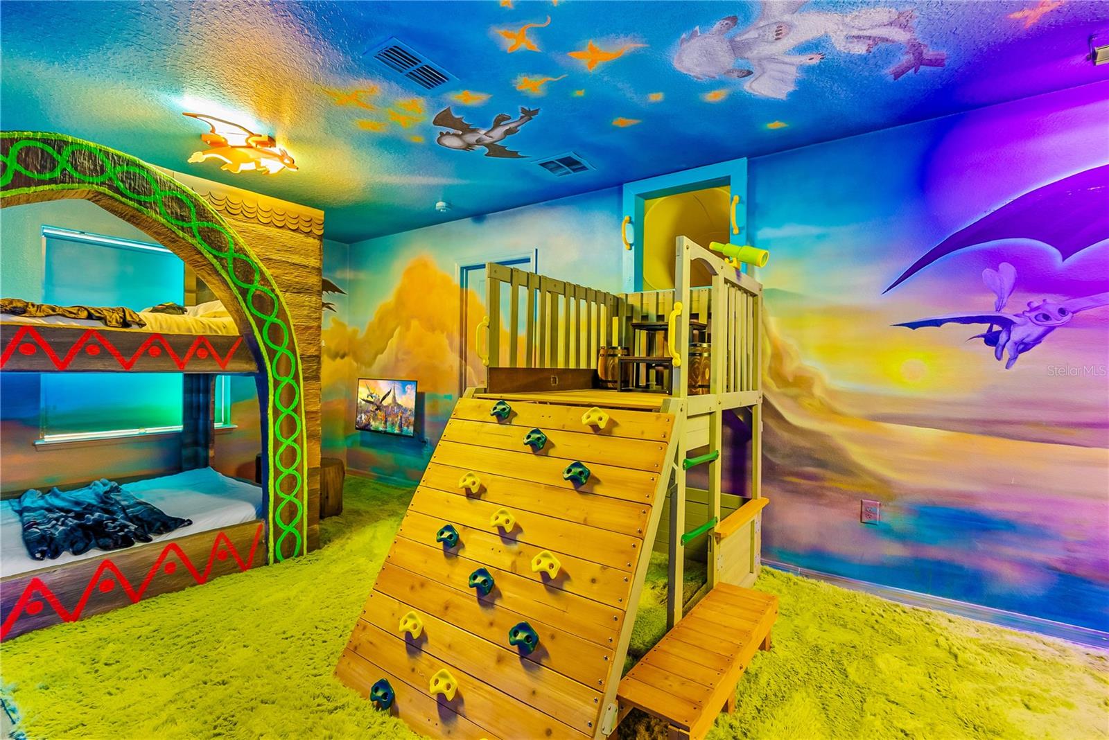 Image 52 of 93 For 16016 Sandy Cliffs Drive