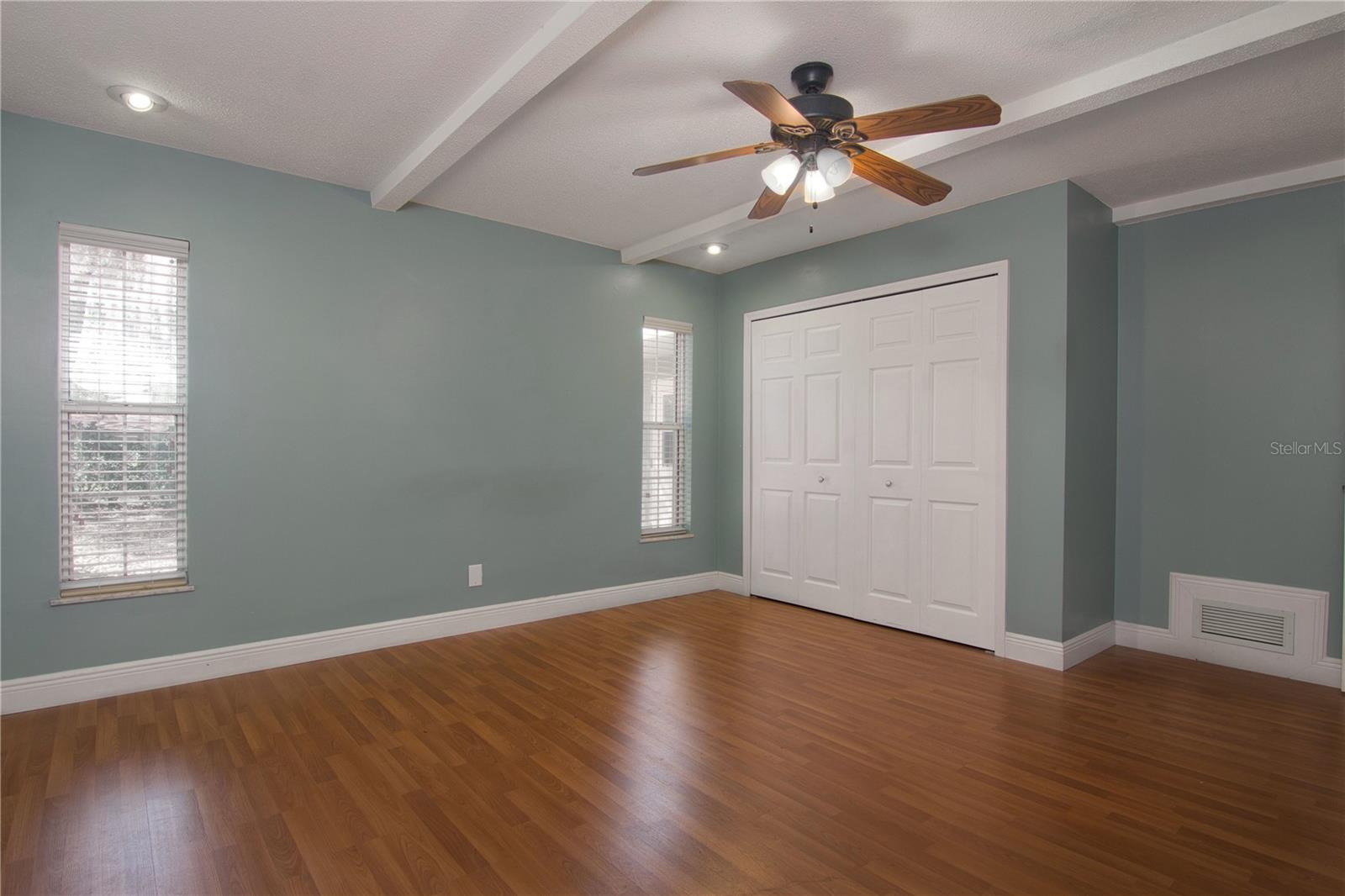 Image 11 of 24 For 220 Valencia Court