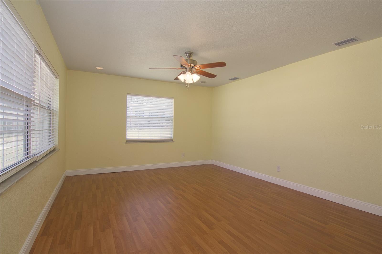 Image 6 of 24 For 220 Valencia Court