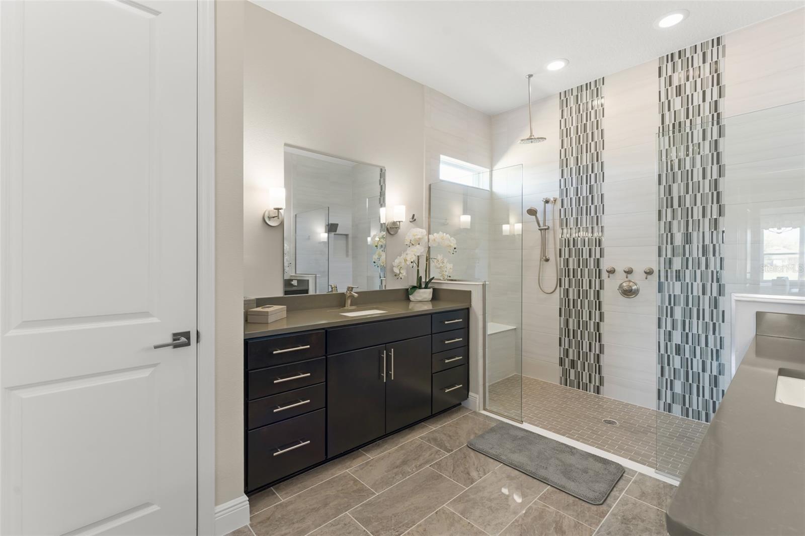 Image 25 of 49 For 2101 Antilles Club Drive