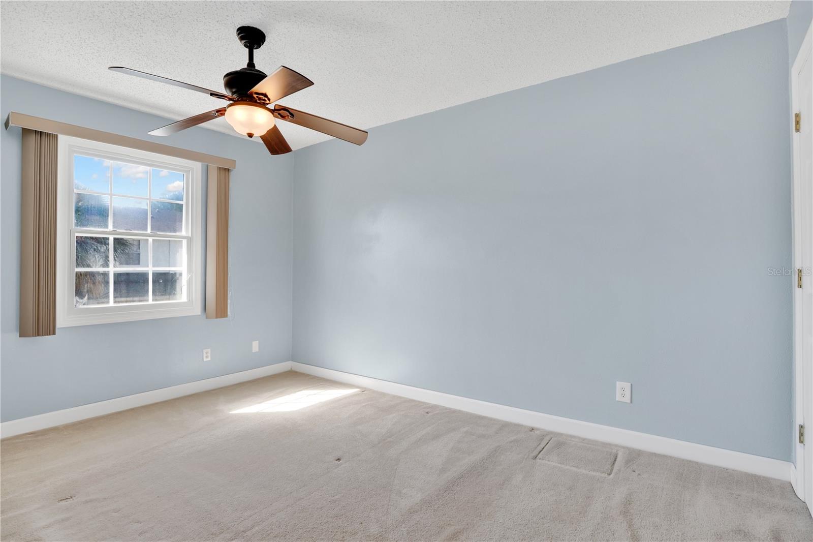 Image 16 of 25 For 5656 Royal Pine Boulevard 27