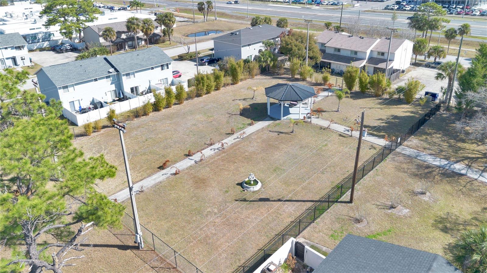 Image 23 of 25 For 5656 Royal Pine Boulevard 27