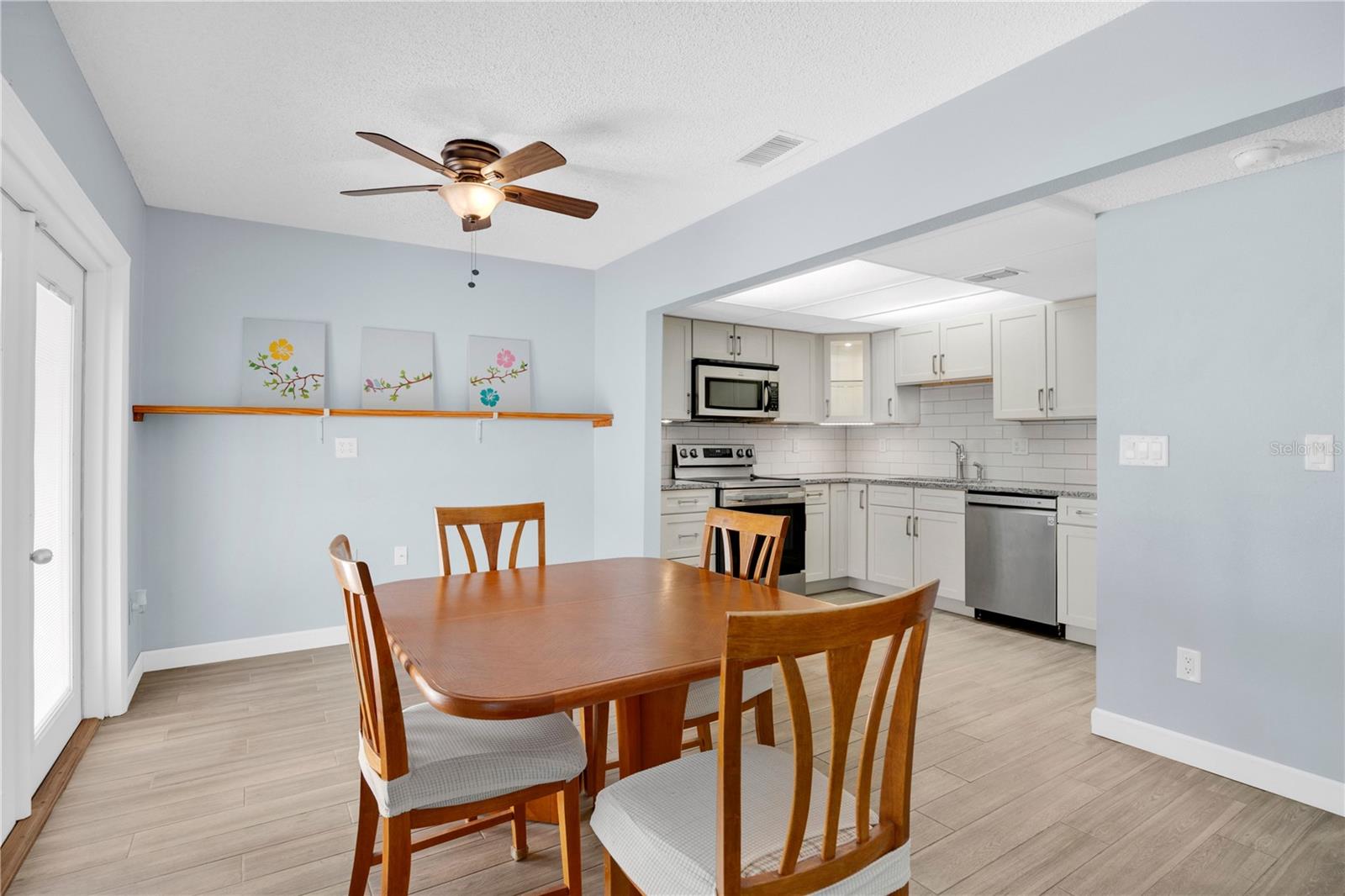 Image 5 of 25 For 5656 Royal Pine Boulevard 27