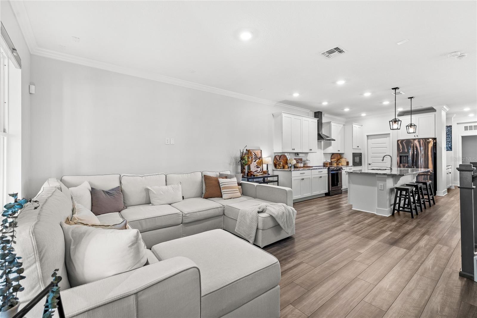 Image 12 of 52 For 15306 Lebeau Loop