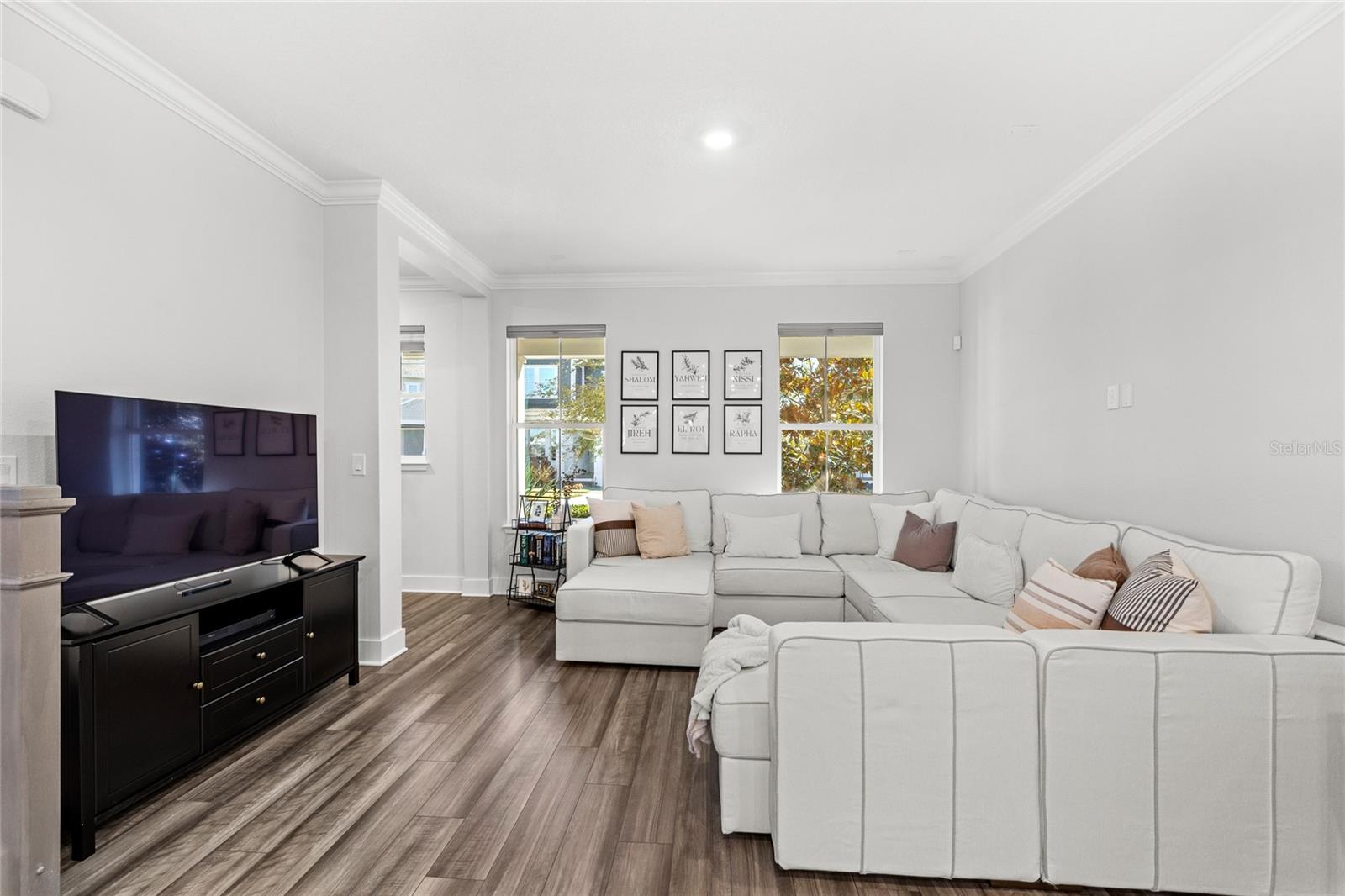 Image 13 of 52 For 15306 Lebeau Loop