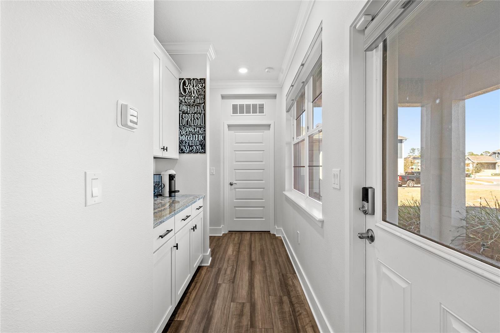 Image 18 of 52 For 15306 Lebeau Loop