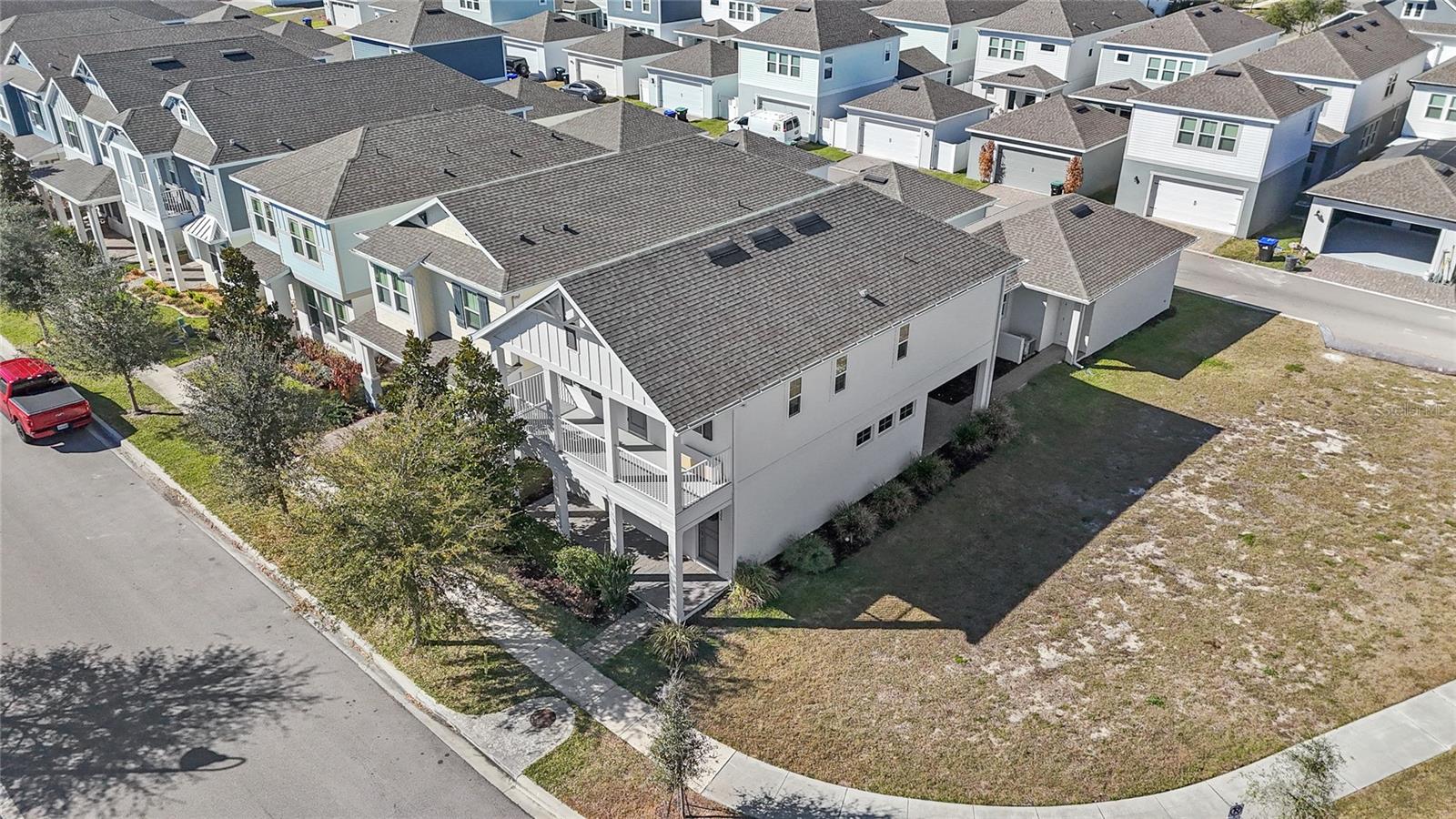 Image 39 of 52 For 15306 Lebeau Loop