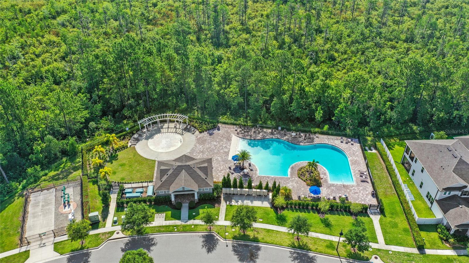 Image 46 of 52 For 15306 Lebeau Loop