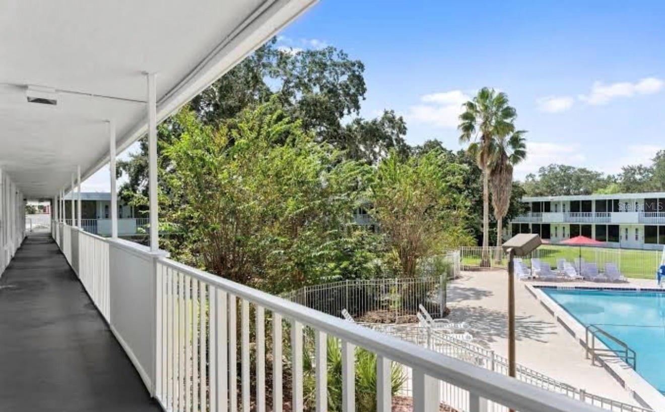 Image 3 of 5 For 2930 Polynesian Isle 219