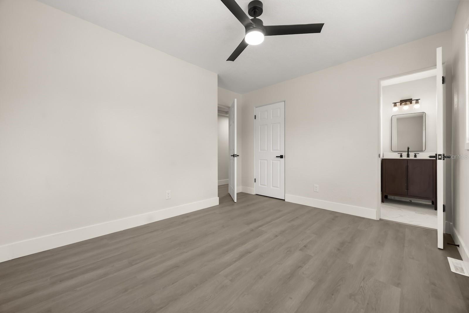 Image 21 of 24 For 4714 Abaca Street