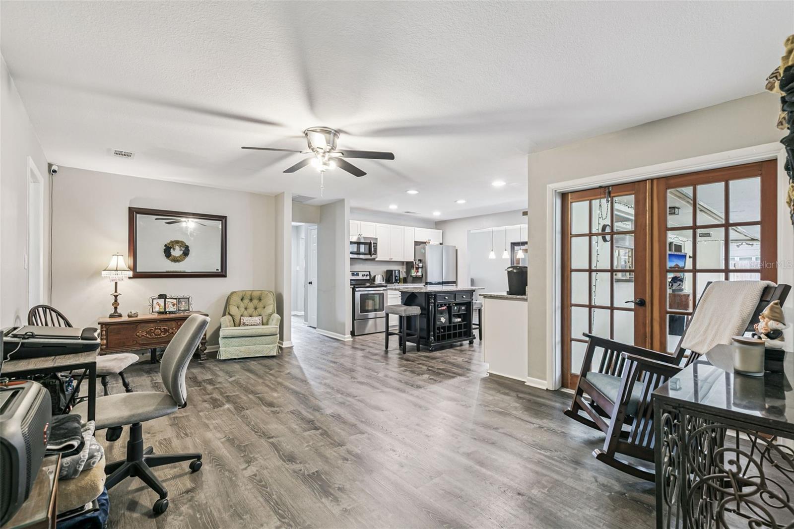 Image 12 of 40 For 895 Palmetto Street