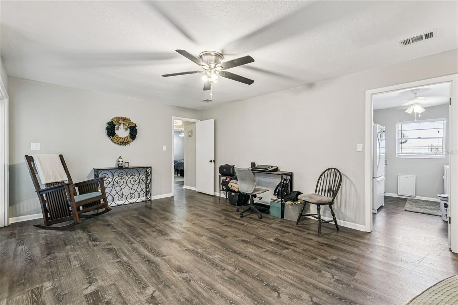 Image 13 of 40 For 895 Palmetto Street