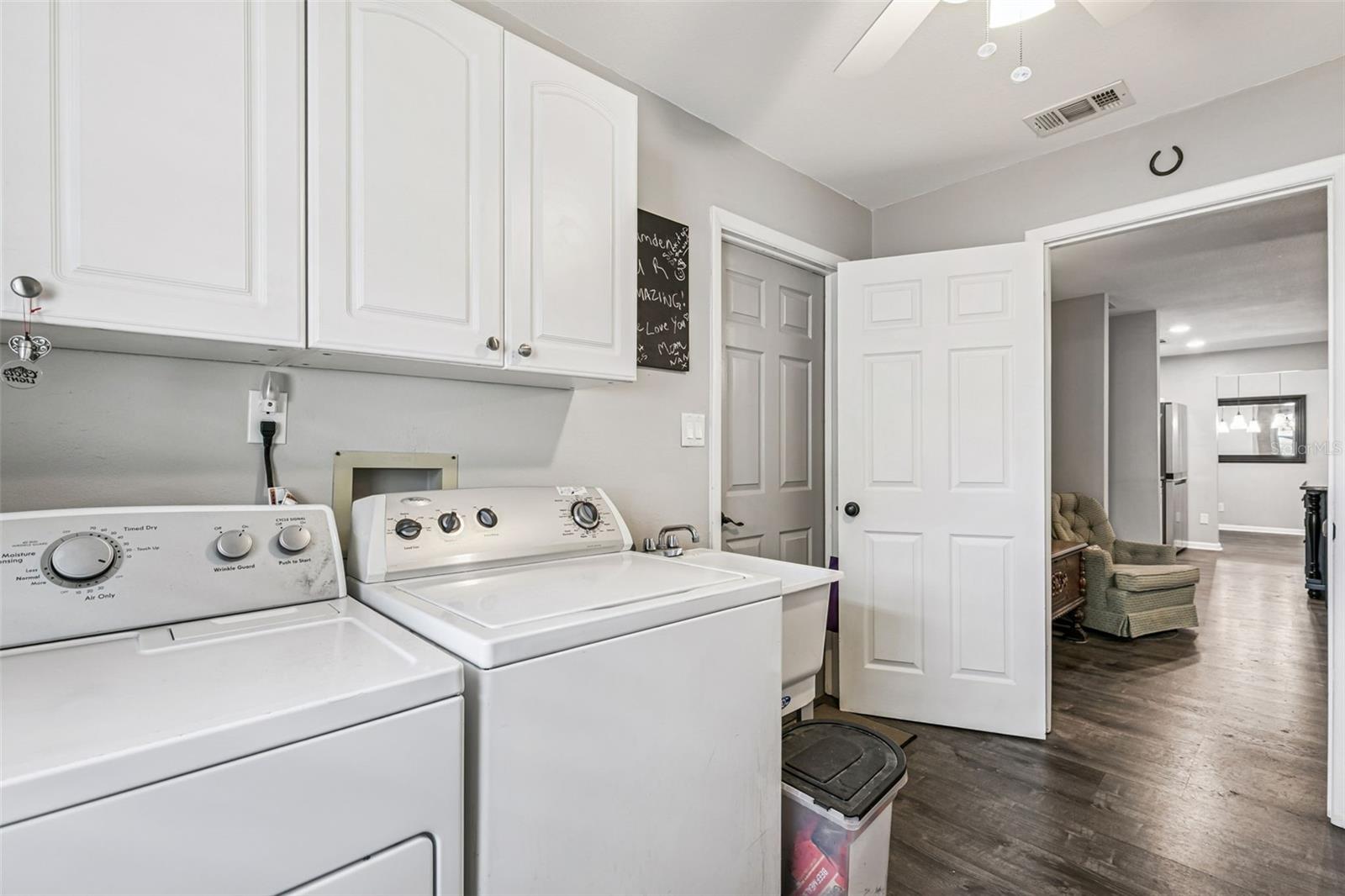 Image 18 of 40 For 895 Palmetto Street