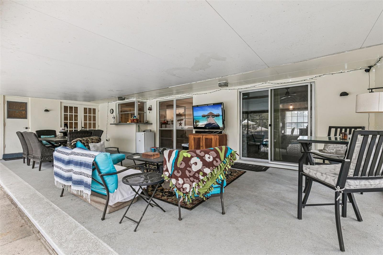 Image 19 of 40 For 895 Palmetto Street