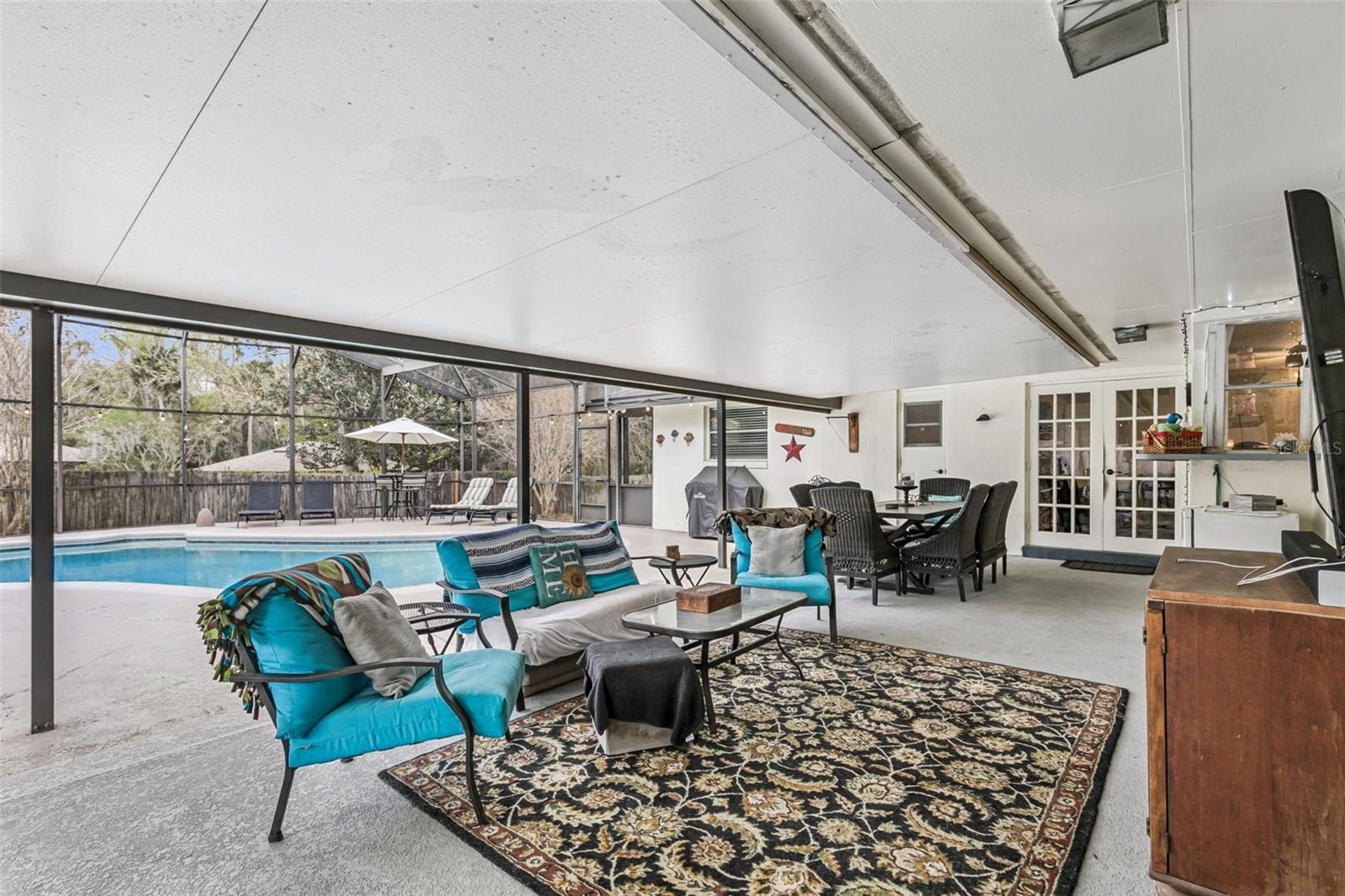 Image 21 of 40 For 895 Palmetto Street