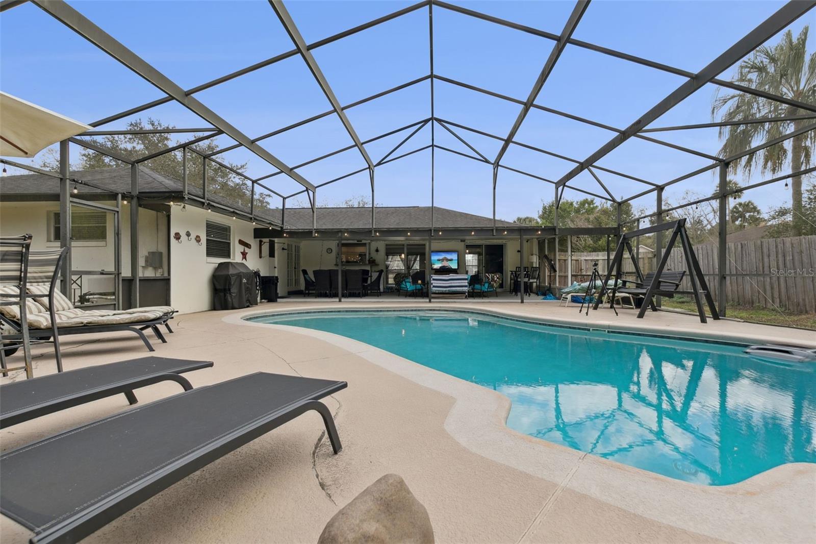 Image 24 of 40 For 895 Palmetto Street