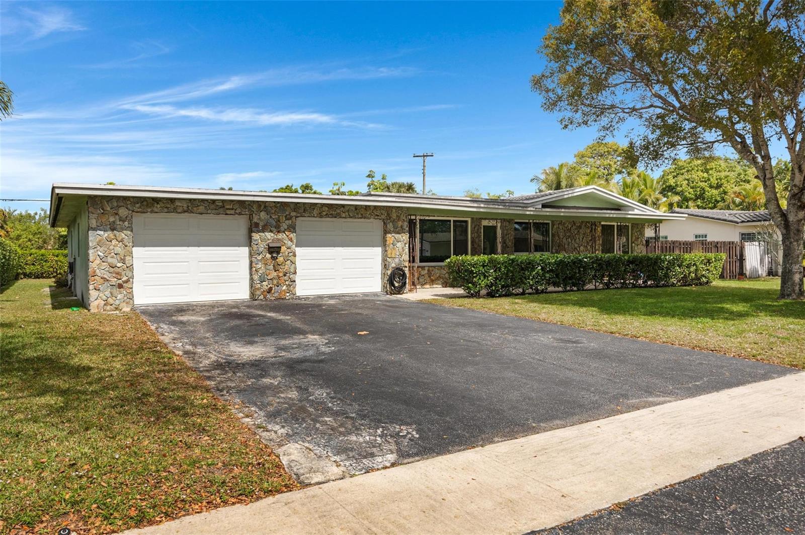 Image 31 of 60 For 6101 Pine Terrace