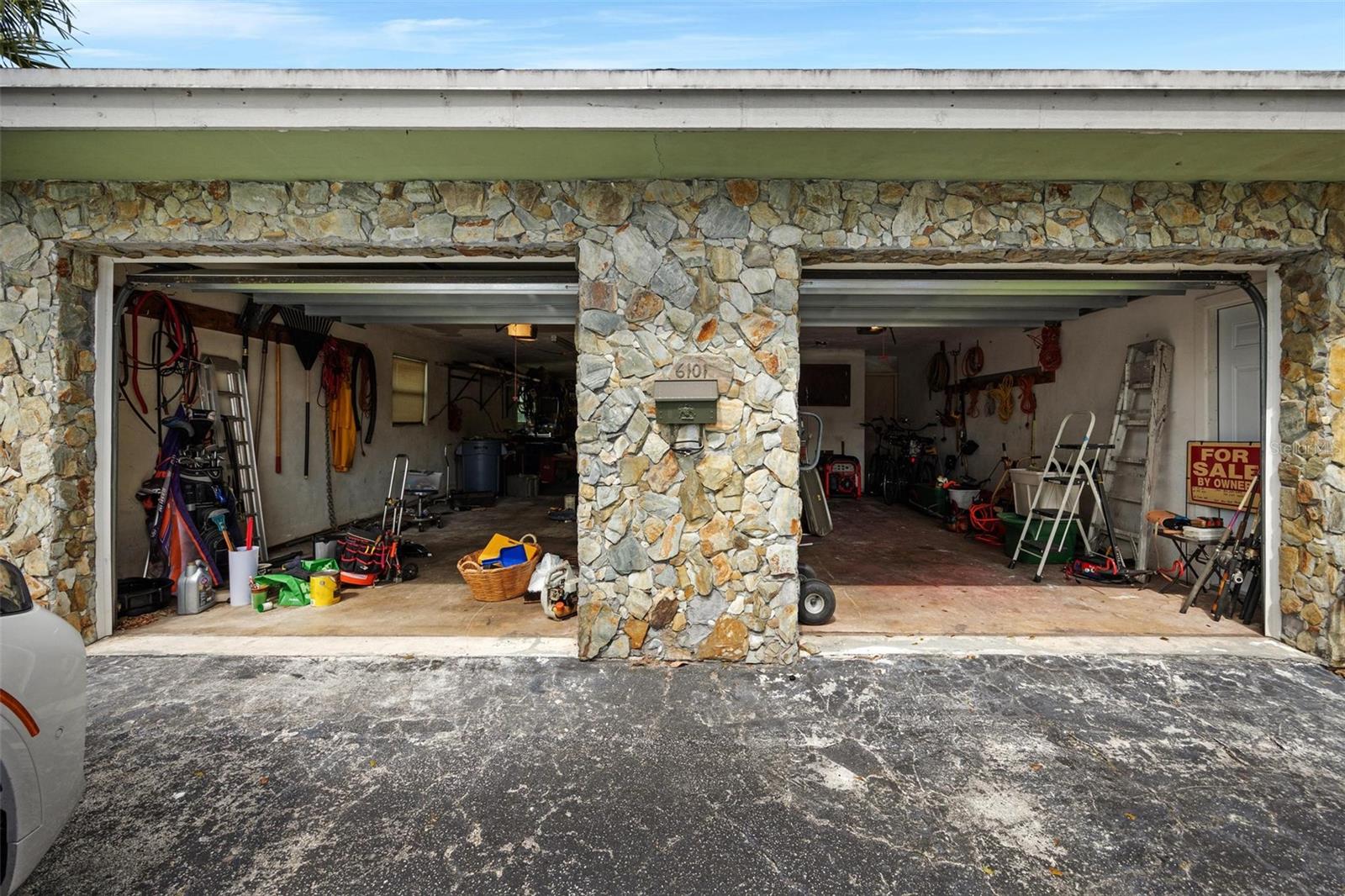 Image 32 of 60 For 6101 Pine Terrace