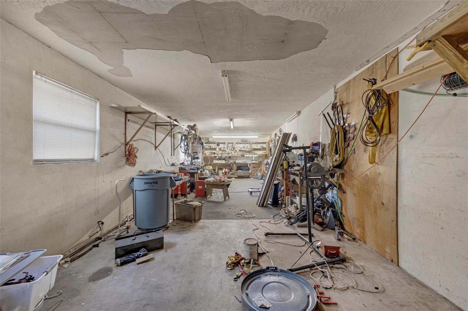 Image 34 of 60 For 6101 Pine Terrace