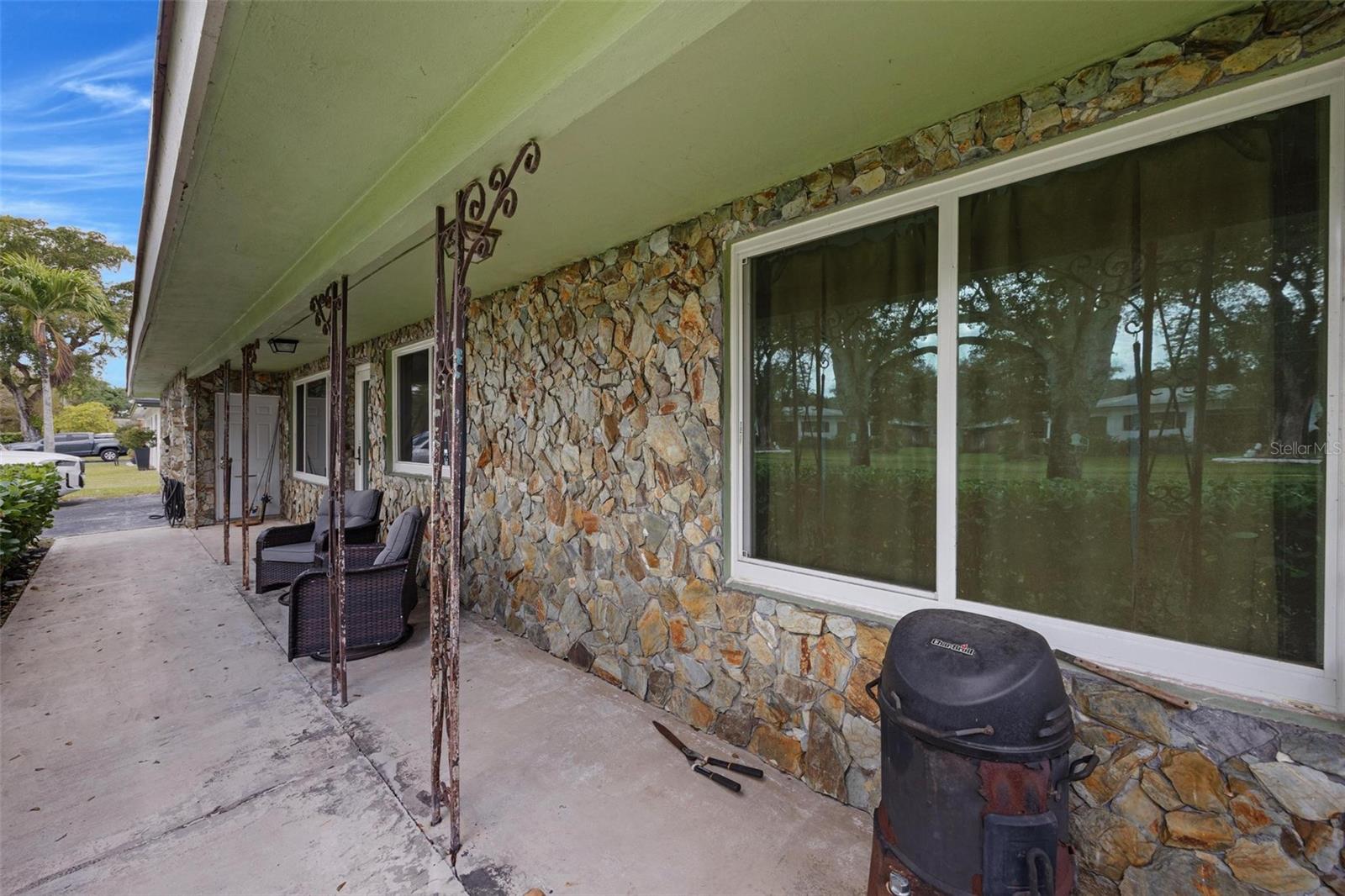 Image 4 of 60 For 6101 Pine Terrace