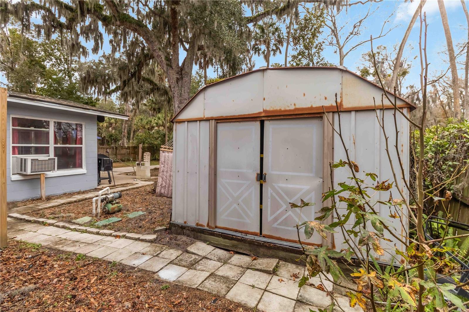 Image 21 of 22 For 160 Oakwood Drive