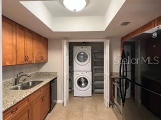 Image 7 of 15 For 212 Crown Oaks Way 212